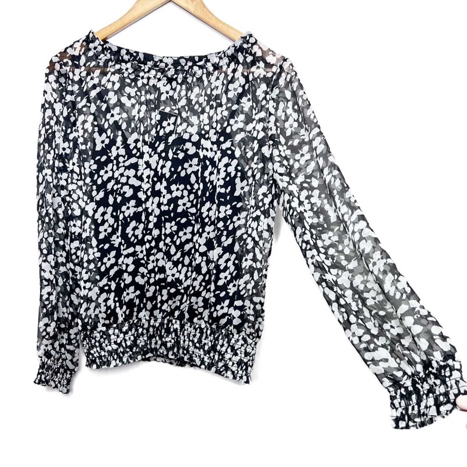 Alfani New with Tag Alfani Women's Floral Long Sleeve Ruffle Blouse Size S / US 4 / IT 40 - 4 Thumbnail