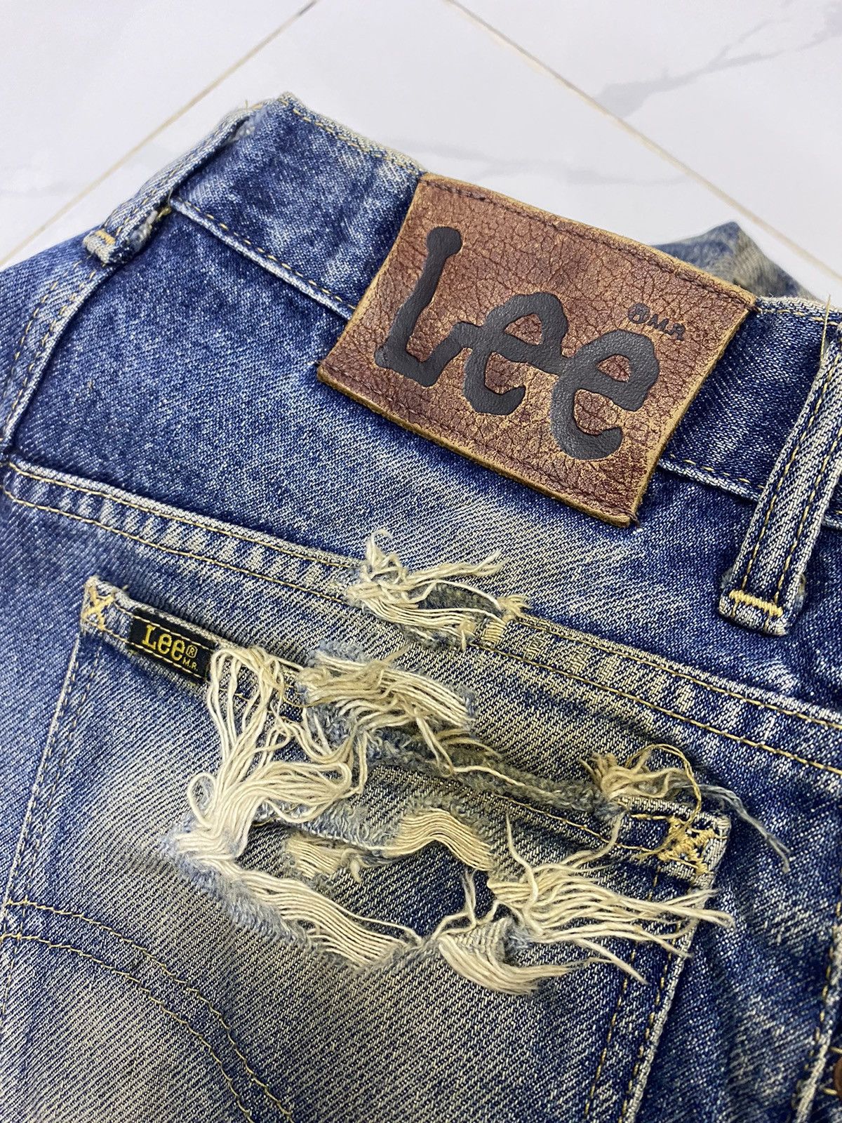 Lee VINTAGE LEE RIDERS SCOVILL SANFORIZED DISTRESSED DENIM JEANS Size US 28 / EU 44 - 9 Thumbnail