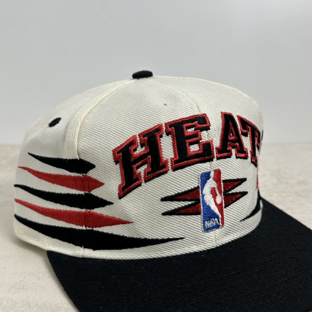 Logo Athletic × NBA × Vintage Vintage 90s Dcut Miami Heat Logo Athletics Hat Size ONE SIZE - 2 Thumbnail