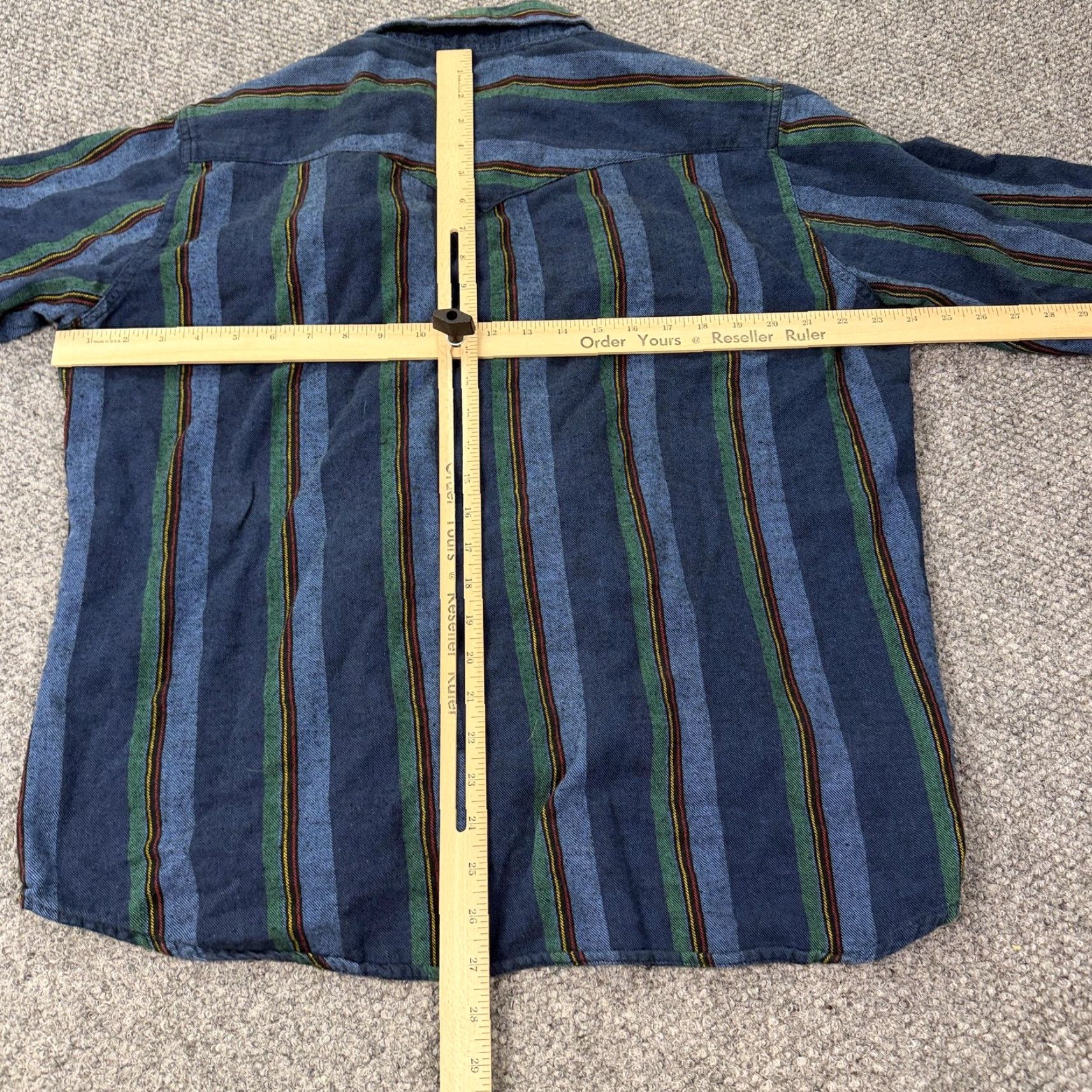 Wrangler VINTAGE Wrangler Shirt Mens XL Blue Green Flannel Western Pearl Snap Stripe 90s Western Mens XL Blue Stripe Shirt Size US XL / EU 56 / 4 - 6 Thumbnail