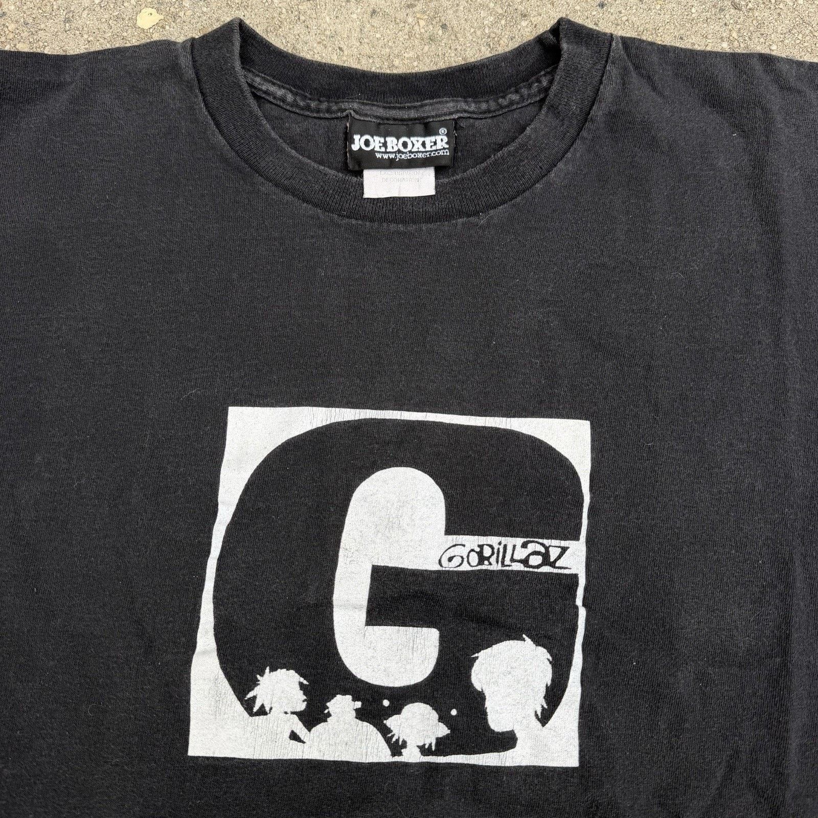 Band Tees × Vintage Vintage Y2K Gorillaz Black Band Tee T-Shirt Fits M/L Size US M / EU 48-50 / 2 - 1 Thumbnail