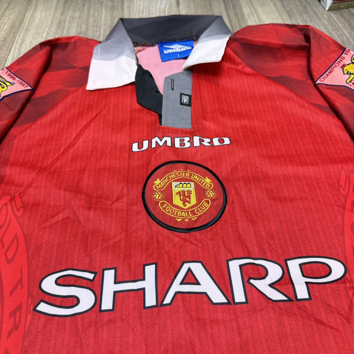 Umbro × Vintage Manchester United 97/98 home shirt #7 Cantona Size US L / EU 52-54 / 3 - 3 Thumbnail