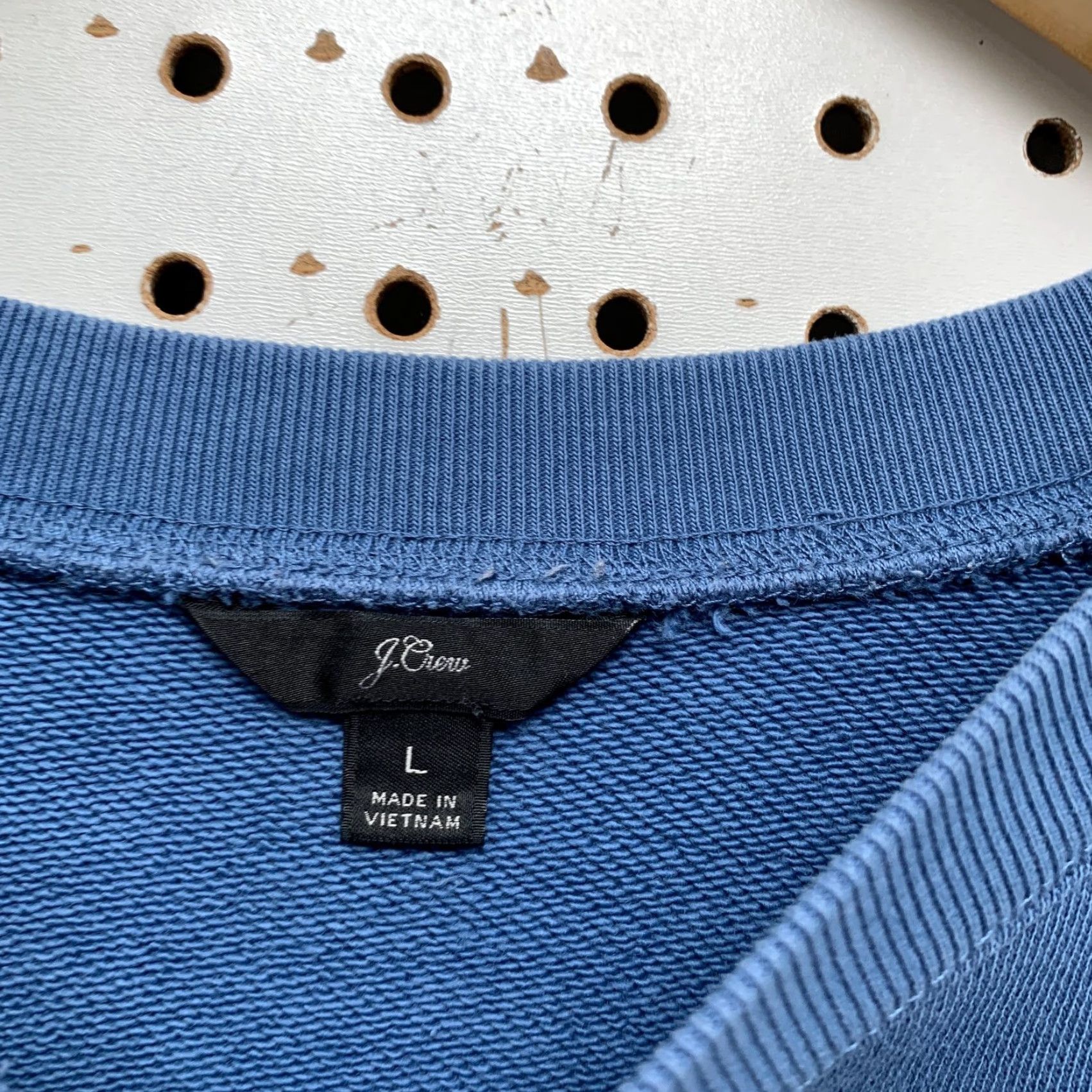 J.Crew J.CREW Hearts Delight Rose Crewneck Sweatshirt Blue Women Large Pullover Size L / US 10 / IT 46 - 5 Thumbnail