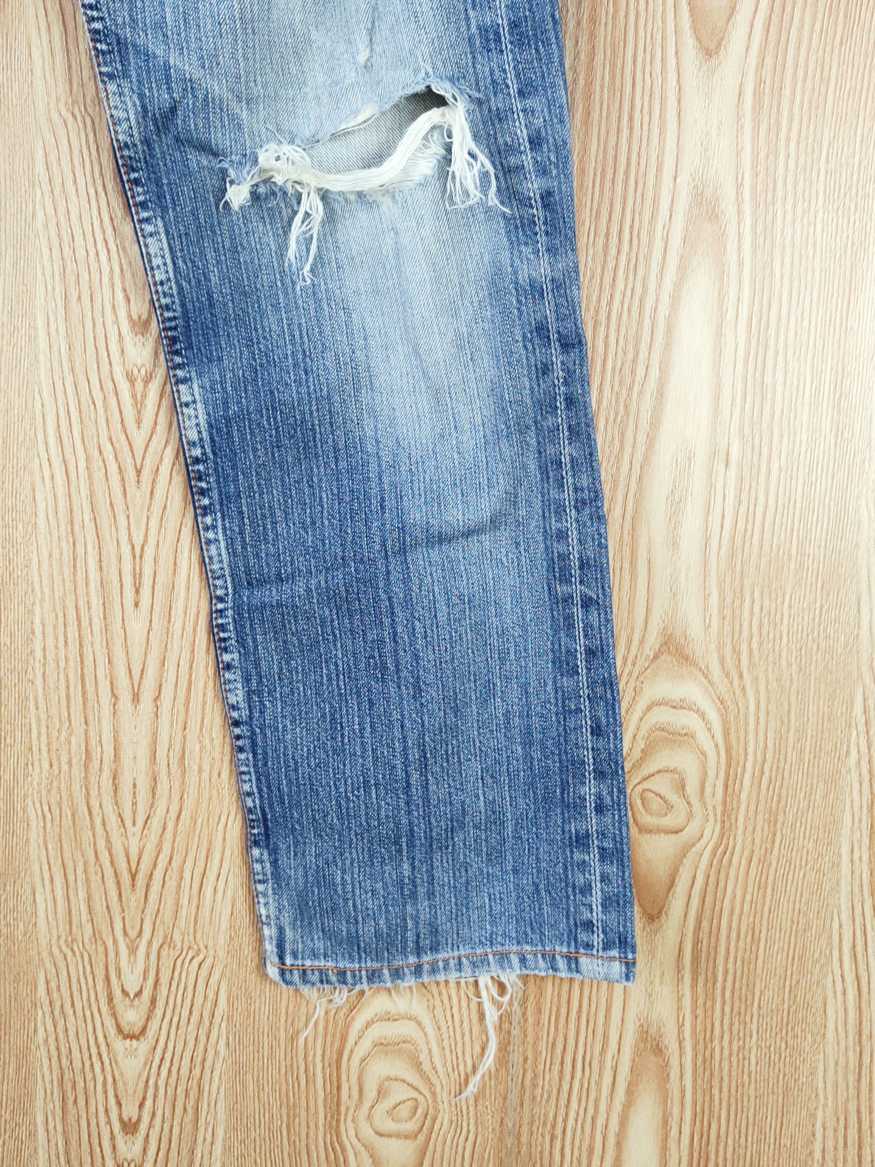 Levi's 512 Levi's vintage Blue Distressed Ripped Jeans denim #W233 Size US 29 - 7 Thumbnail