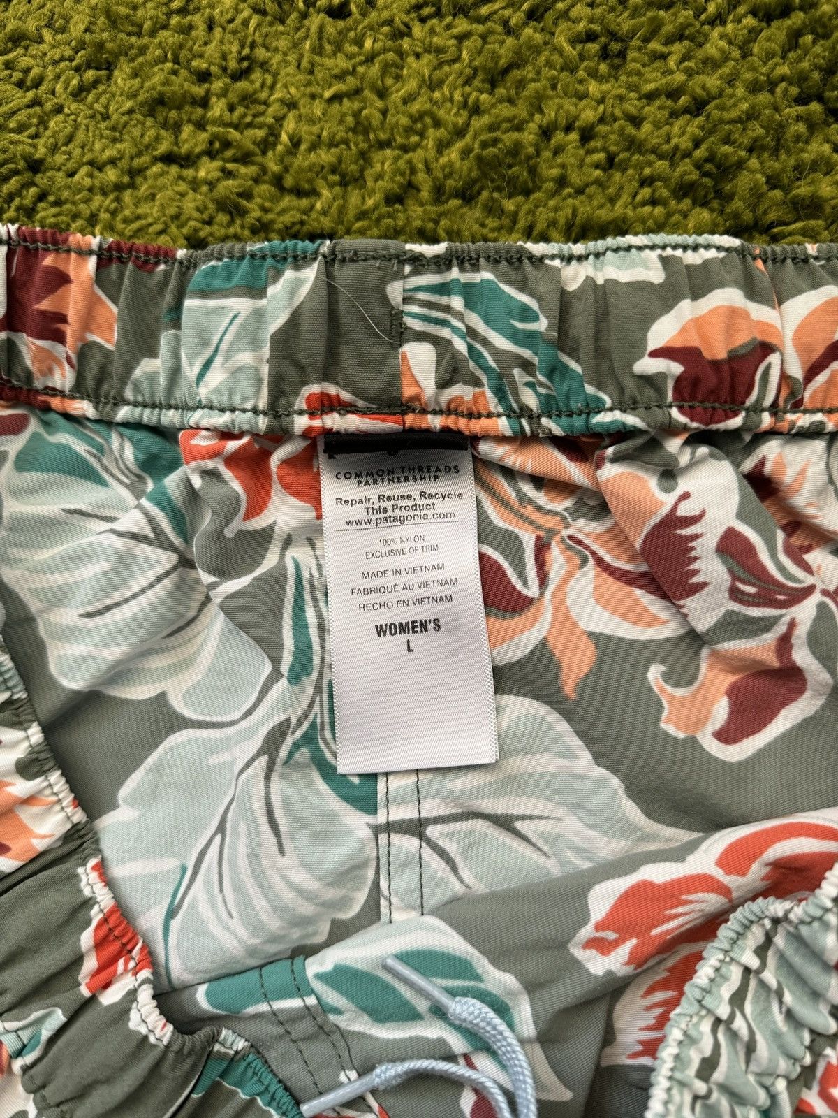 Patagonia Patagonia floral pattern shorts Size 27" / US 4 / IT 40 - 8 Thumbnail