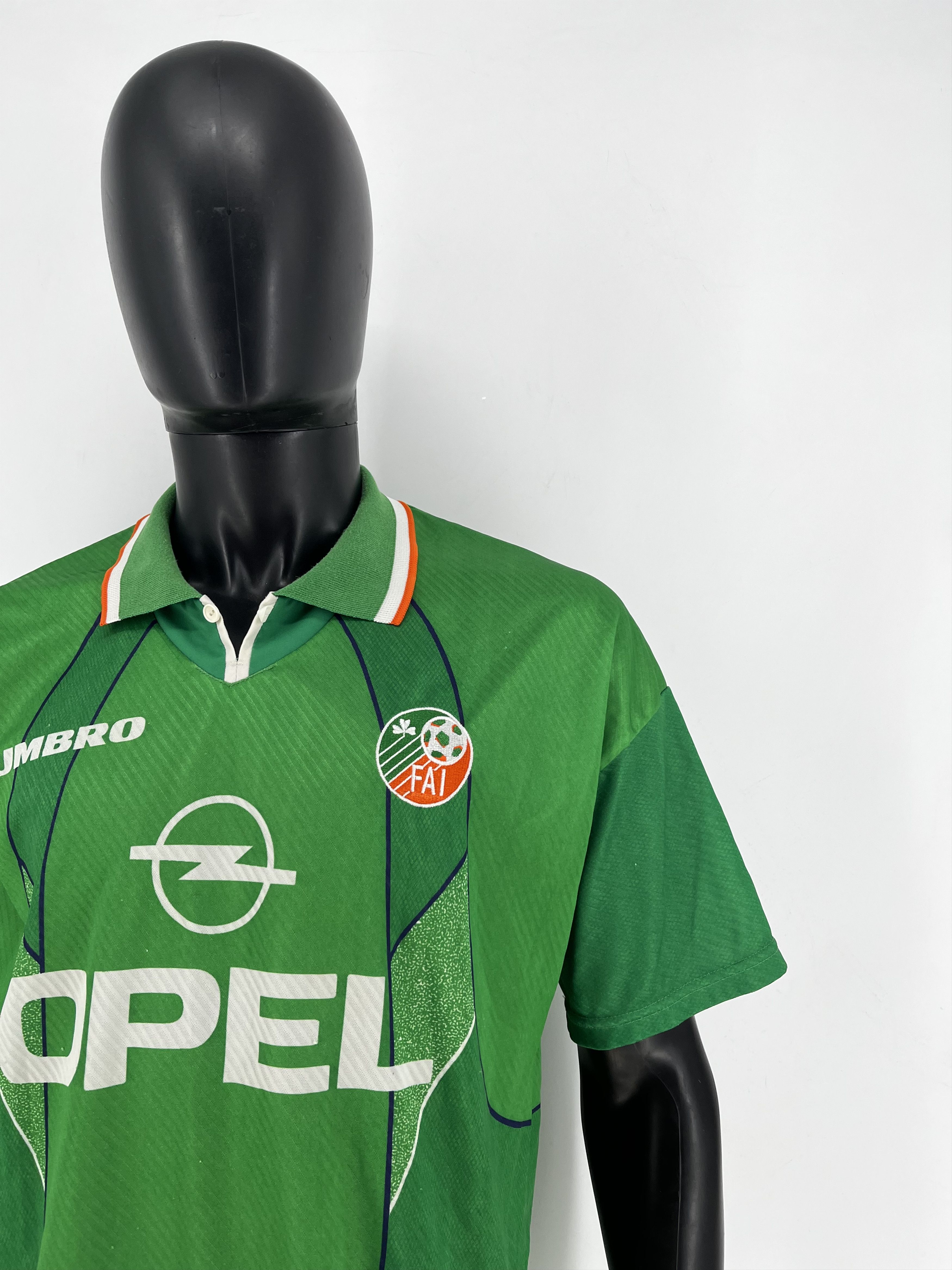 Other Ireland Home Football Shirt 1994/95 Adult Sz L Umbro Vintage Size US L / EU 52-54 / 3 - 8 Thumbnail