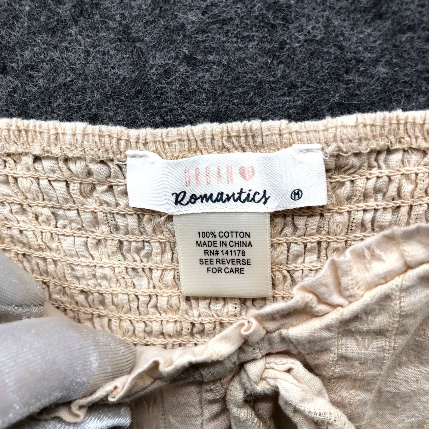 Vintage Urban Romantics Puff Sleeve Smocked Top Womens M Beige Peplum Crop Size M / US 6-8 / IT 42-44 - 3 Thumbnail
