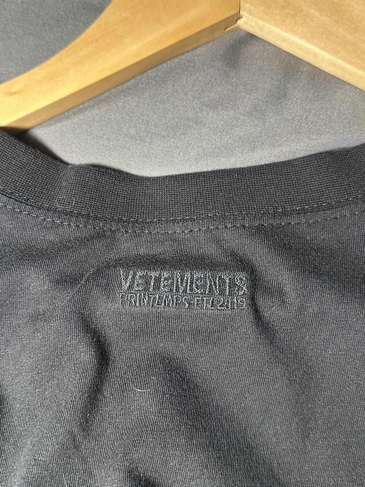 Vetements Company Name Crewneck Size US M / EU 48-50 / 2 - 6 Thumbnail