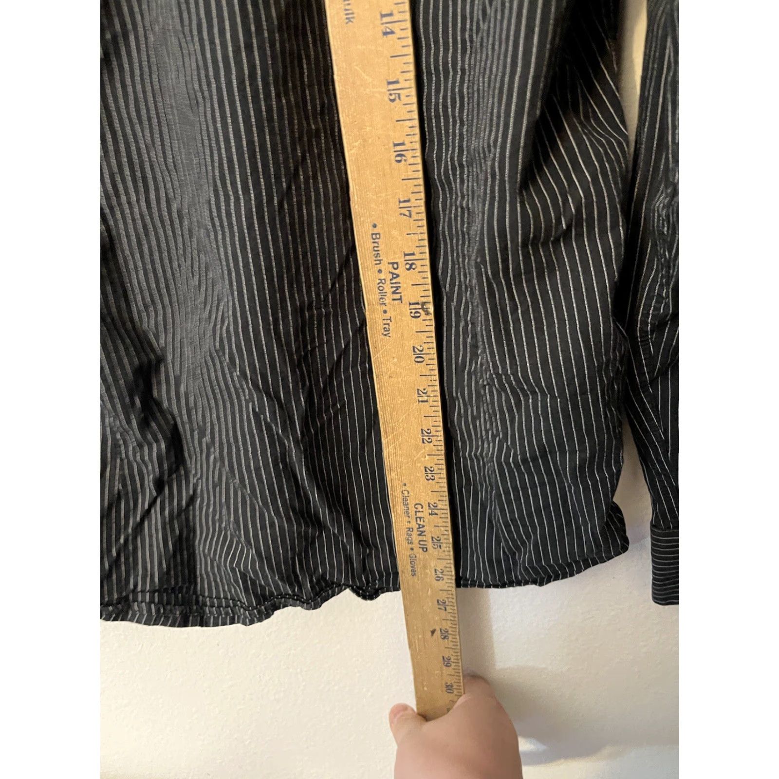 Express VINTAGE Express Mens Medium Fitted Striped Button Down Shirt Black Striped Size US M / EU 48-50 / 2 - 4 Thumbnail