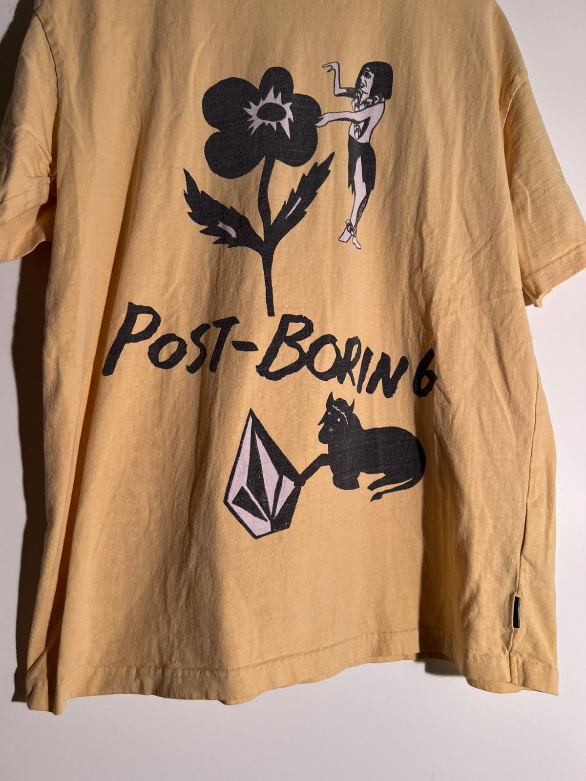 Vintage Y2K 2000’s Volcom Post Boring Flower Woman Cat Skater Shirt Size US M / EU 48-50 / 2 - 5 Thumbnail