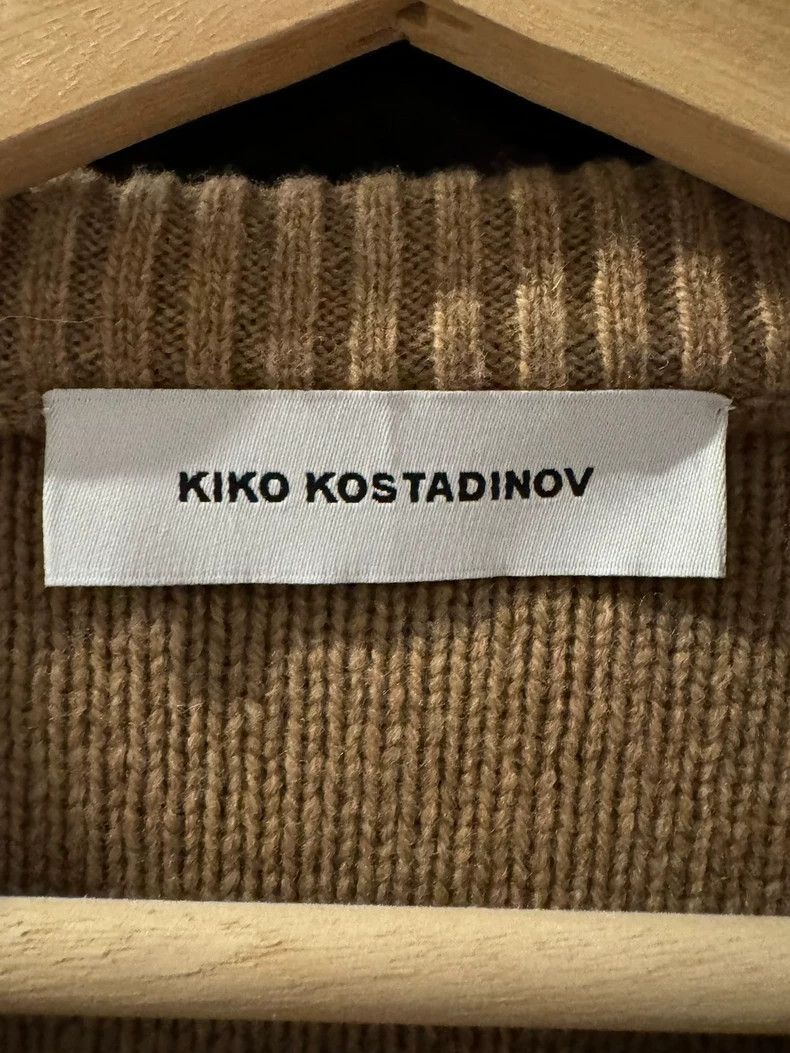Kiko Kostadinov Kiko KostadinovSS24 Delian V-Neck Jumper Size US S / EU 44-46 / 1 - 3 Thumbnail