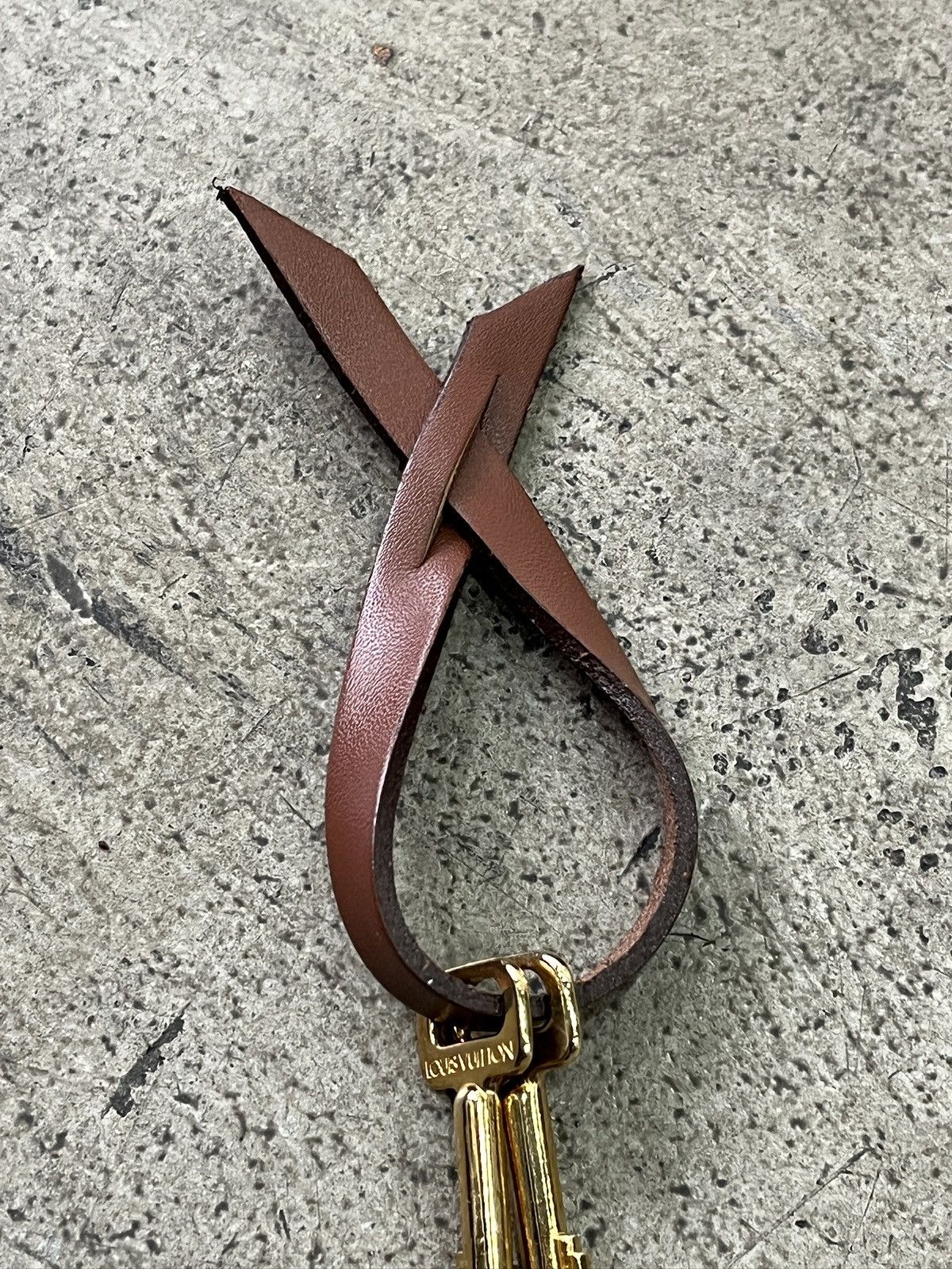 Louis Vuitton Louis Vuitton Leather Bag Charm (unisex) Size ONE SIZE - 4 Thumbnail