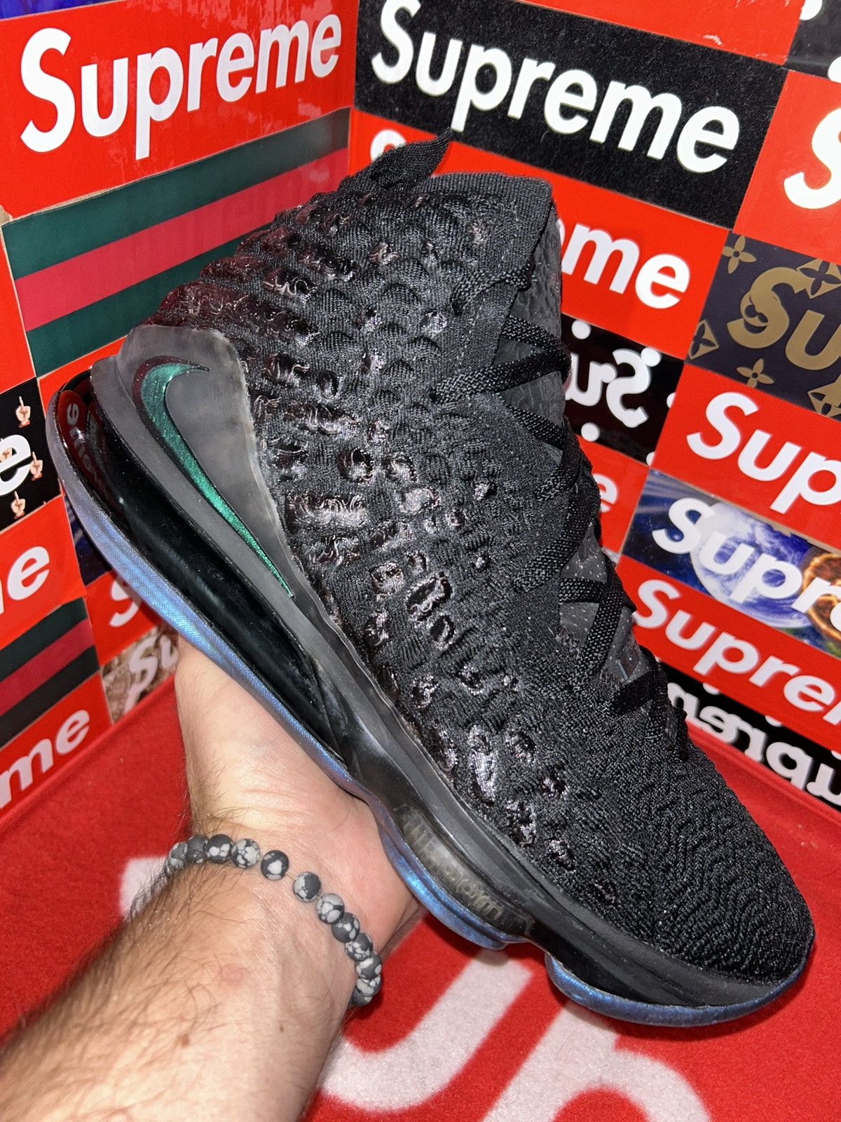 Nike Nike LeBron 17 'Global Currency' BQ3177-001 size 12 Size US 12 / EU 45 - 8 Thumbnail