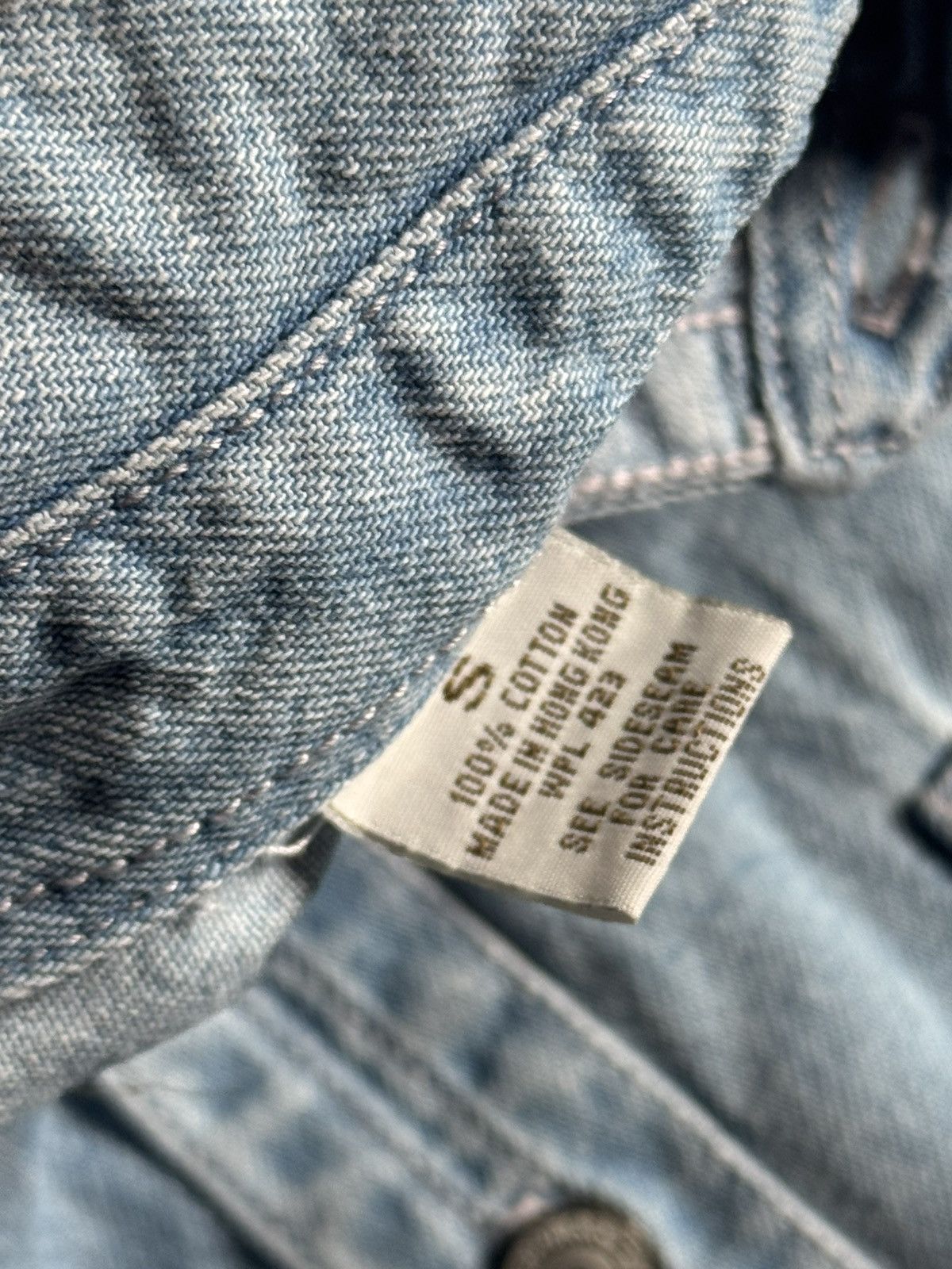 Levi's Levi’s S size denim button up shirt vest sleeveless vintage Size US S / EU 44-46 / 1 - 5 Thumbnail