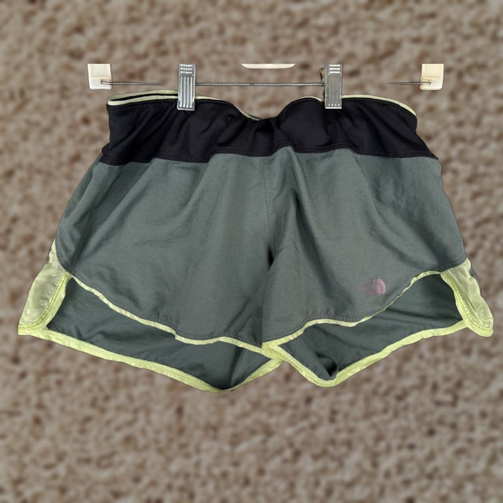 The North Face The North Face Shorts Women Small Green Lined Polyester Blend Run Running READ Women Size 28" / US 6 / IT 42 - 1 Thumbnail
