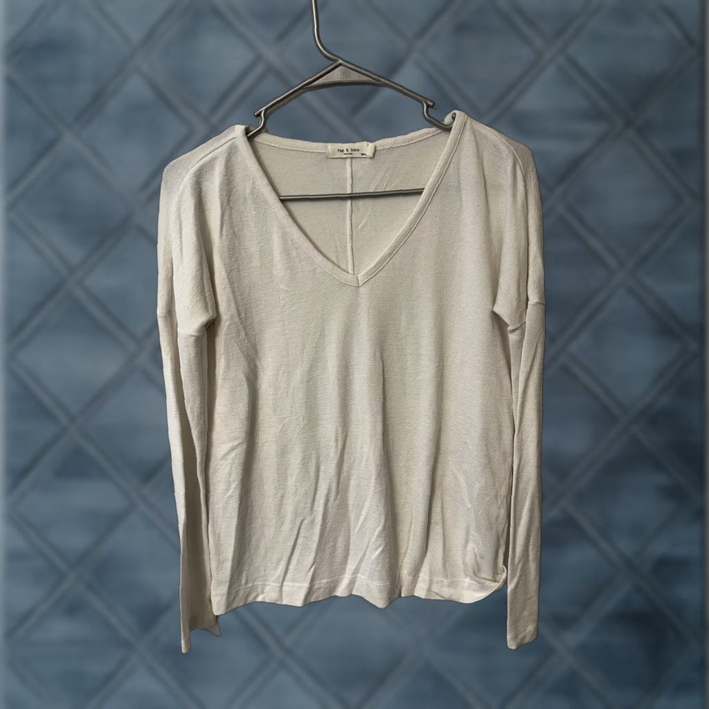 Rag & Bone Rag & Bone New York White Long Sleeve Top B V-Neck Women's XS Shirt Women XS White V-Neck Basic Comfortable Fit Size XS / US 0-2 / IT 36-38 - 1 Thumbnail