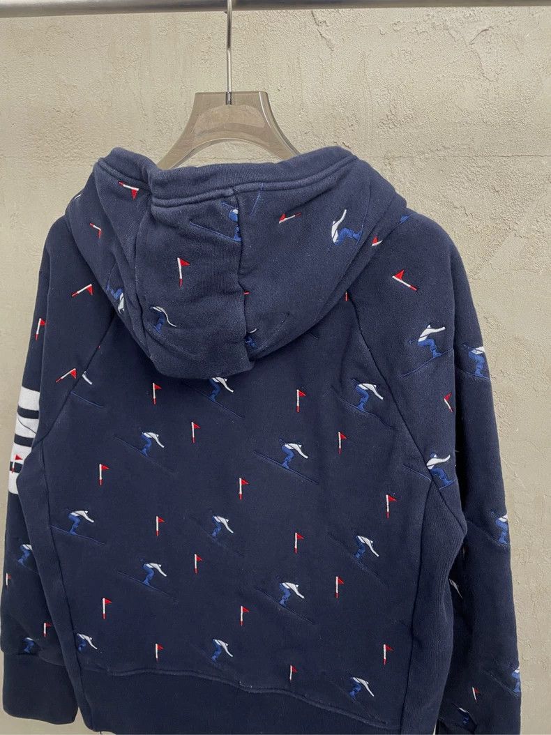 Thom Browne Thom browne Dark blue embroidered ski villain four-striped Size US M / EU 48-50 / 2 - 4 Thumbnail