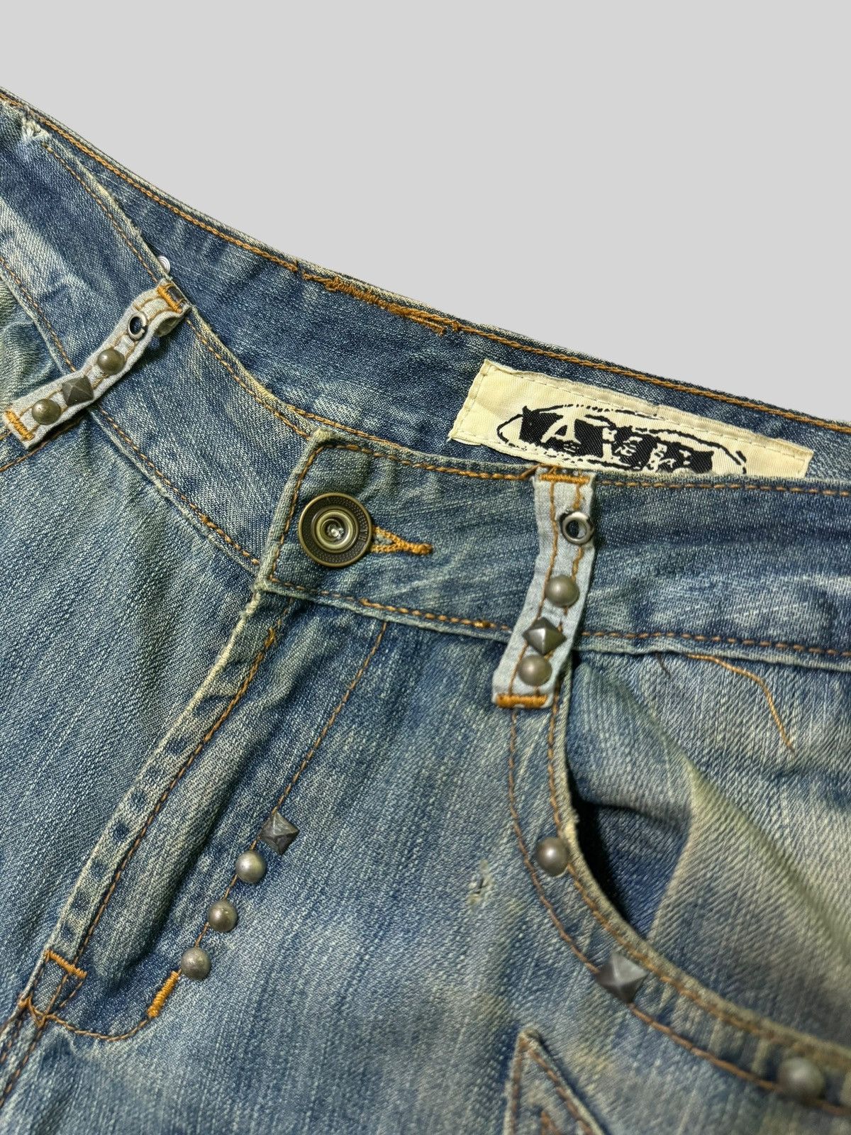 If Six Was Nine Balenciaga Style AVH JEANS Studs Distressed Denim Jeans Size US 32 / EU 48 - 11 Thumbnail