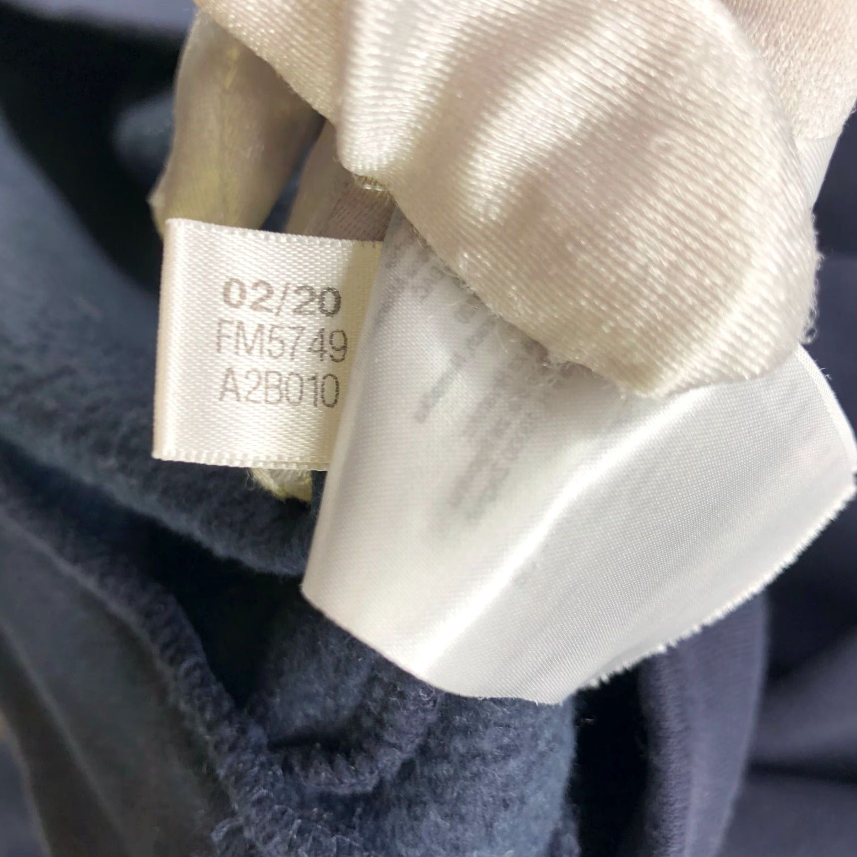 Adidas Adidas Pullover Hoodie Mens M Navy Blue 3 Stripe Sweatshirt Fleece Logo Striped Kangaroo Pocket Athletic Sweatshirt Size US M / EU 48-50 / 2 - 6 Thumbnail