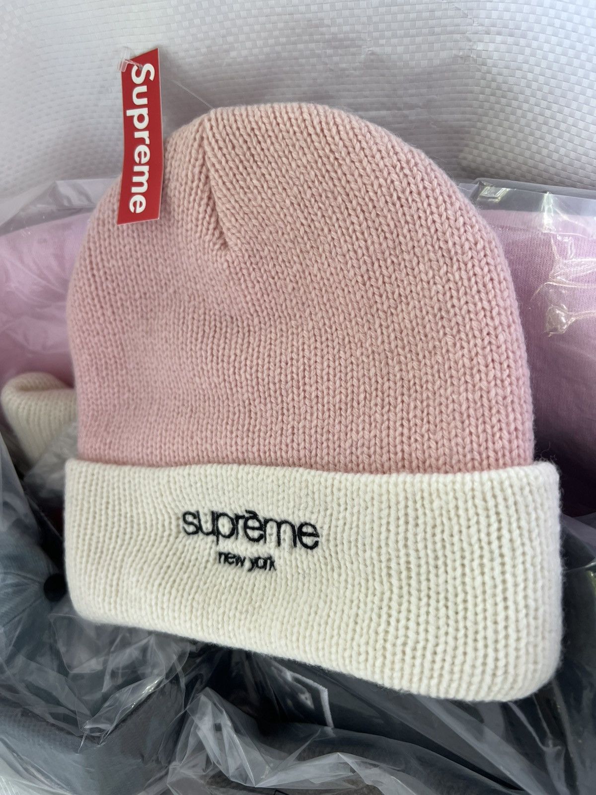 Supreme Supreme Radar Beanie Pink FW25 Size ONE SIZE - 3 Thumbnail