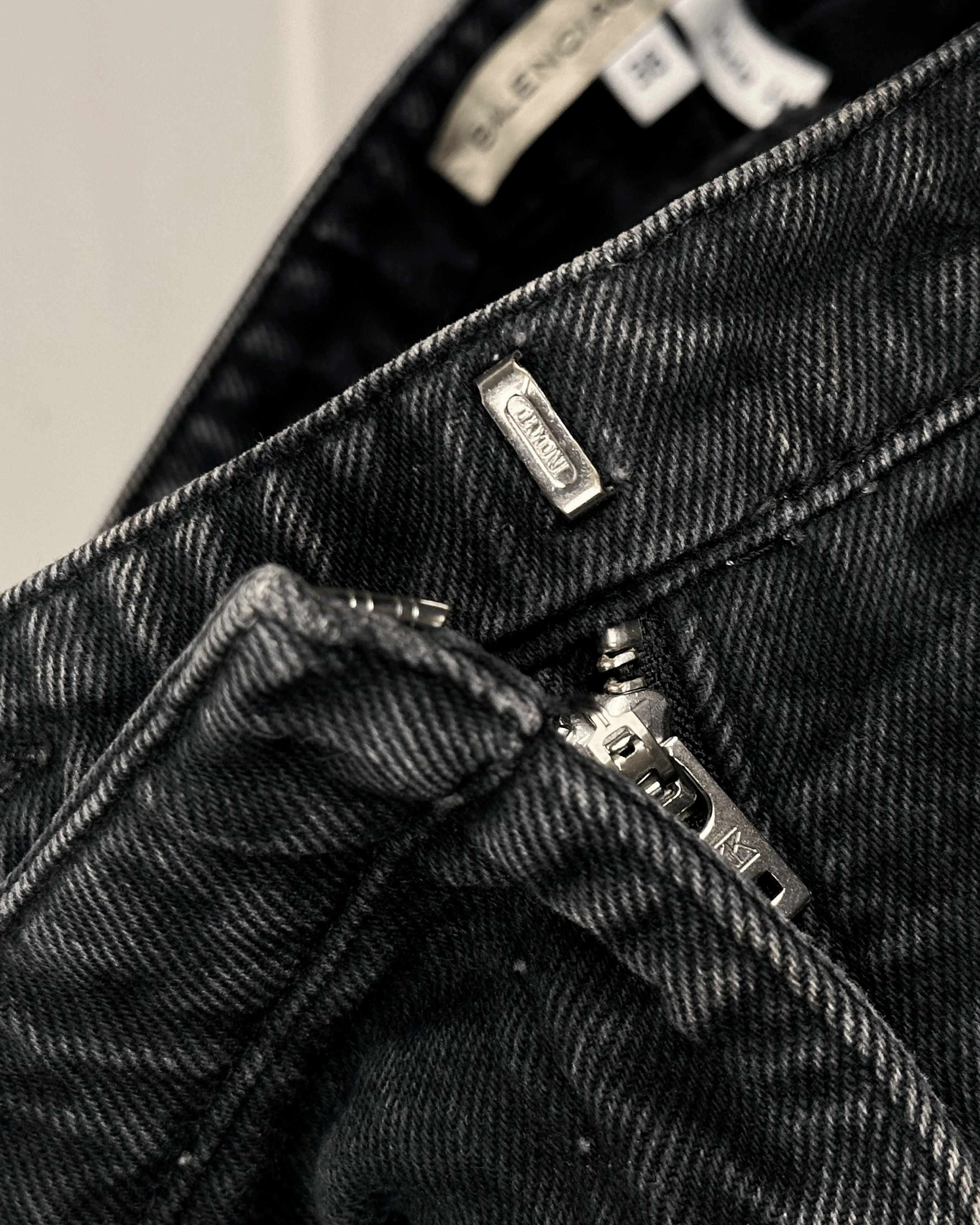 Balenciaga Balenciaga Paris Bleached Flared Denim Size US 27 - 9 Thumbnail