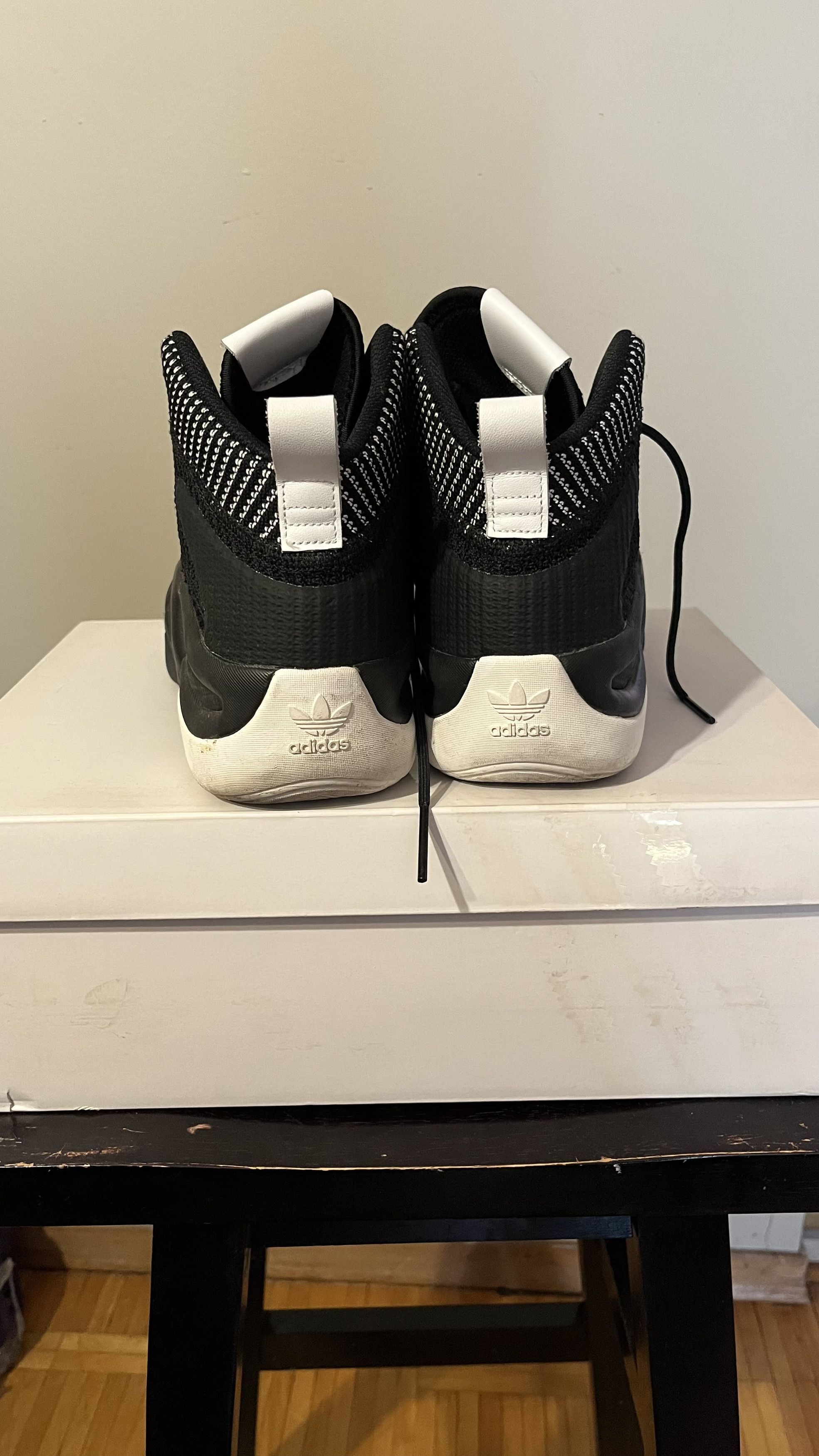 Adidas Adidas Crazy 8 ADV Primeknit Size US 10 / EU 43 - 2 Thumbnail