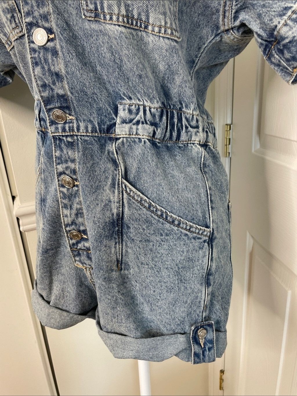 Free People NWT We The Free Marci Denim Overall Short XS Size 25" / US 0 / IT 36 - 6 Thumbnail