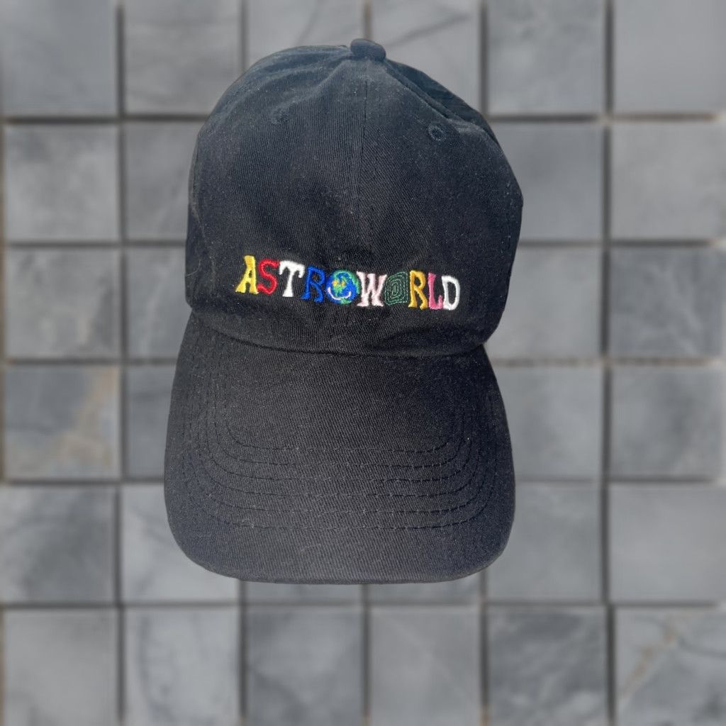 Travis Scott ASTROWORLD Dad Hat Promotional 2018 Black Adjustable Cotton Unisex Adults One Size Baseball Cap Size ONE SIZE - 1 Thumbnail