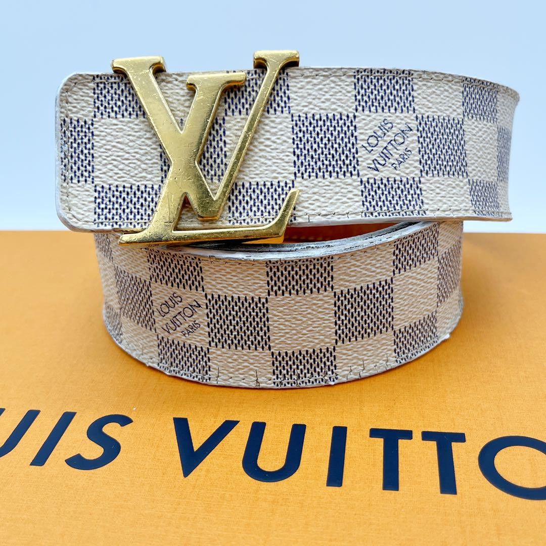 Pre-owned Louis Vuitton Initial Santur Belt Damier Azur White 80/32 In Cream