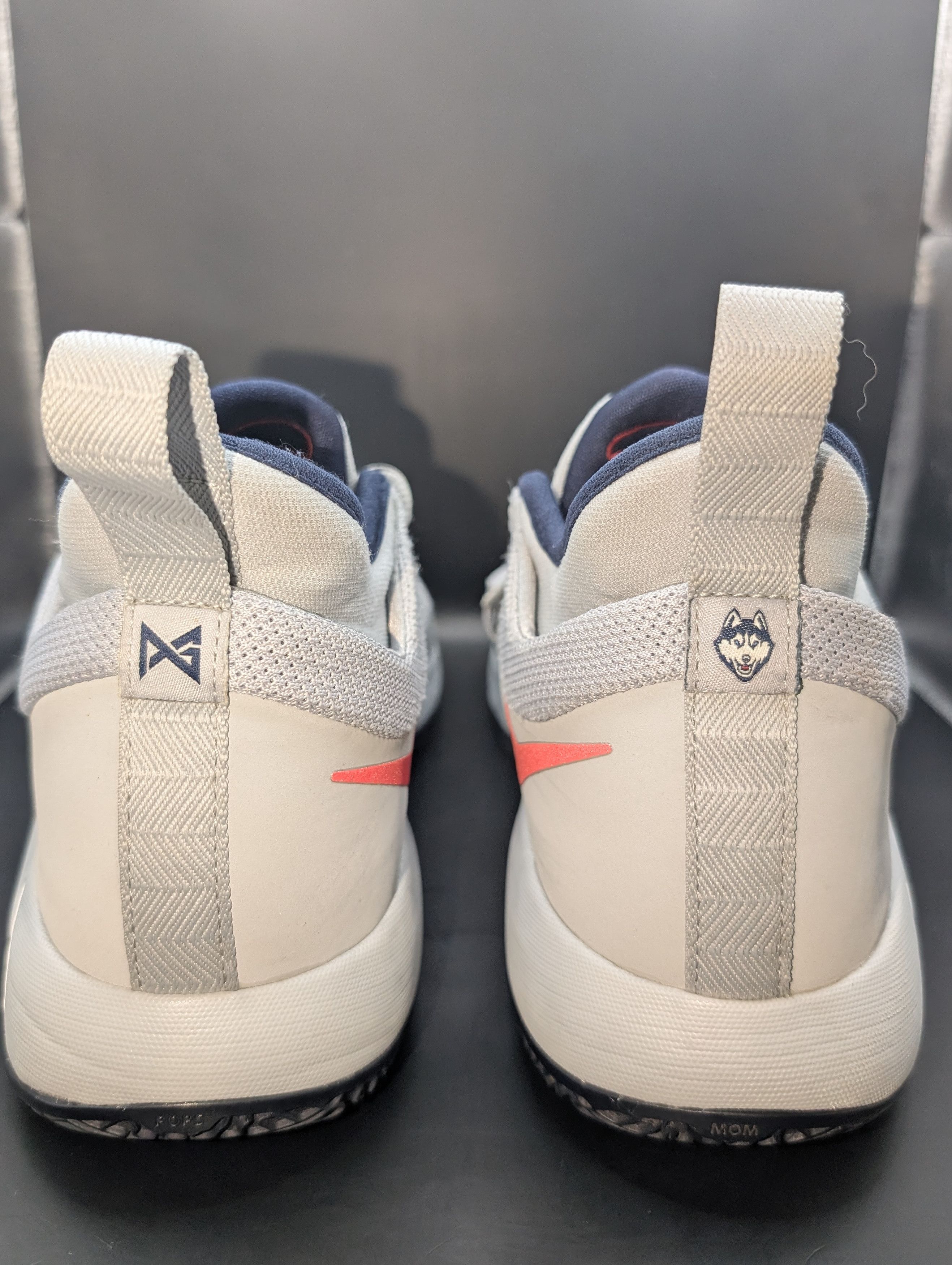 Nike Nike PG 2.5 Promo Sample PE Uconn Huskies Wolf Grey Size US 13 / EU 46 - 3 Thumbnail