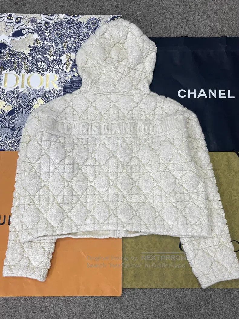 Dior Dior White plush hooded zipper jacket Size XS / US 0-2 / IT 36-38 - 2 Thumbnail