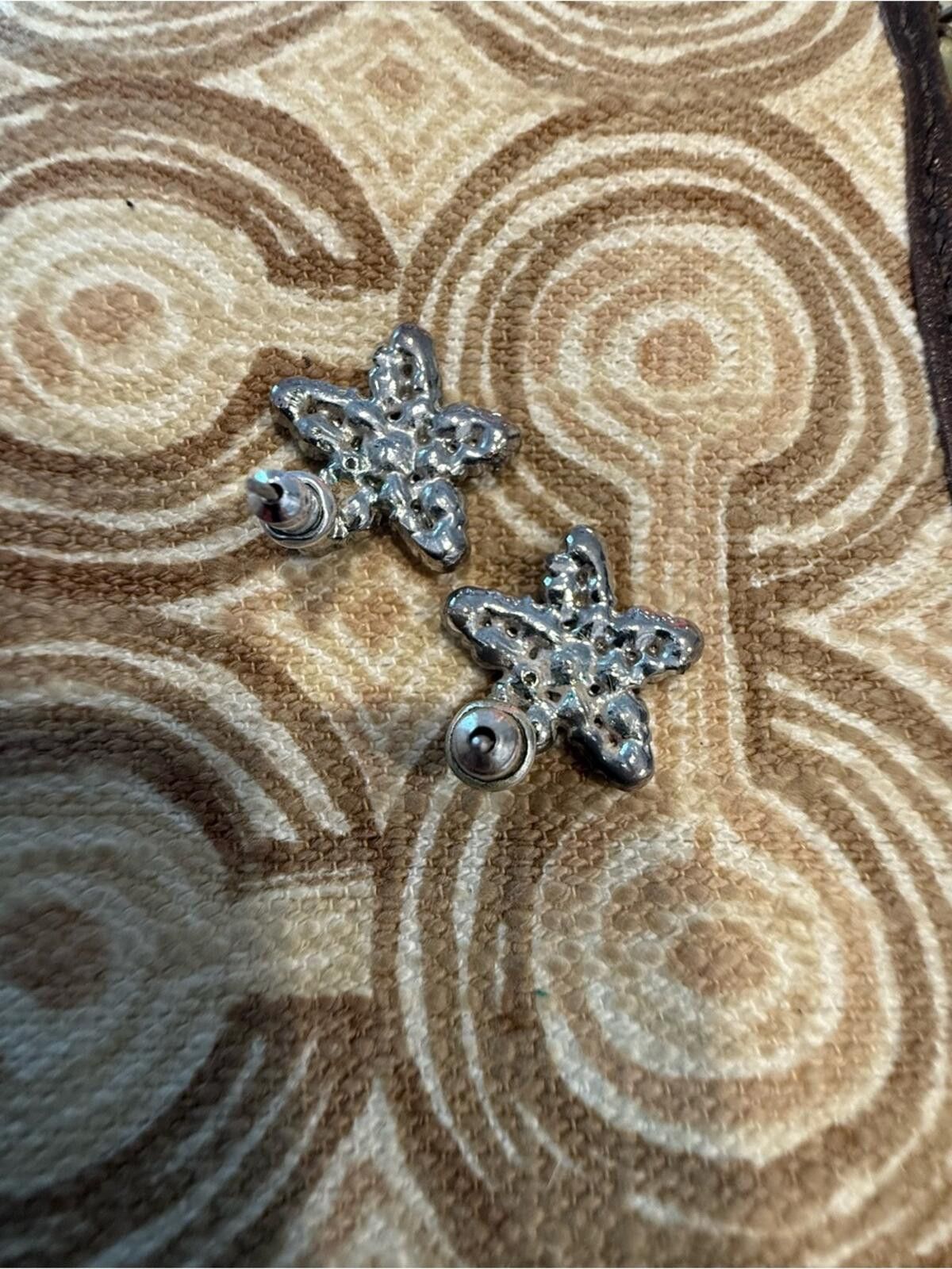 Other Star rhinestone post earrings silver toned Size ONE SIZE - 2 Thumbnail