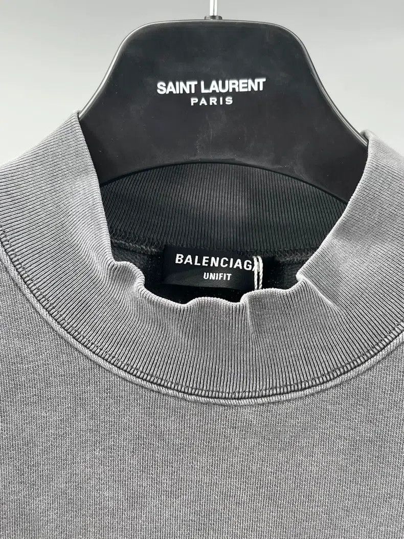 Balenciaga Balenciaga Men's Grey Cotton Vintage Printed Crewneck Swea Size US XS / EU 42 / 0 - 2 Thumbnail