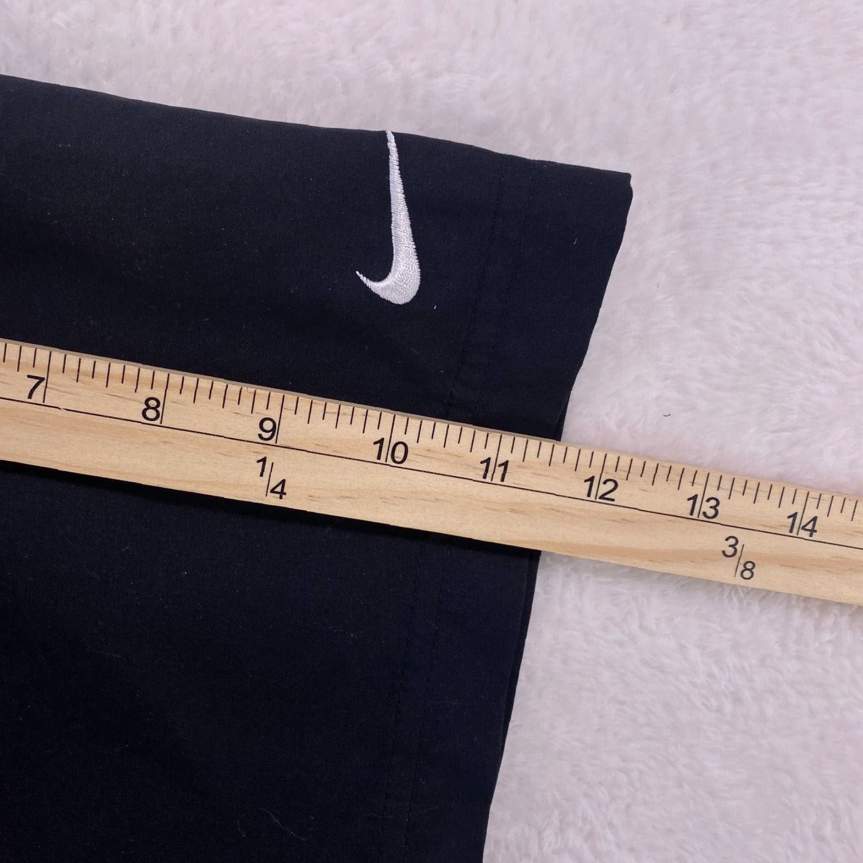 Nike VINTAGE Nike Golf Mens XL Black Shirt Windbreaker Pullover Short Sleeve V-Neck Vented Size US XL / EU 56 / 4 - 5 Thumbnail