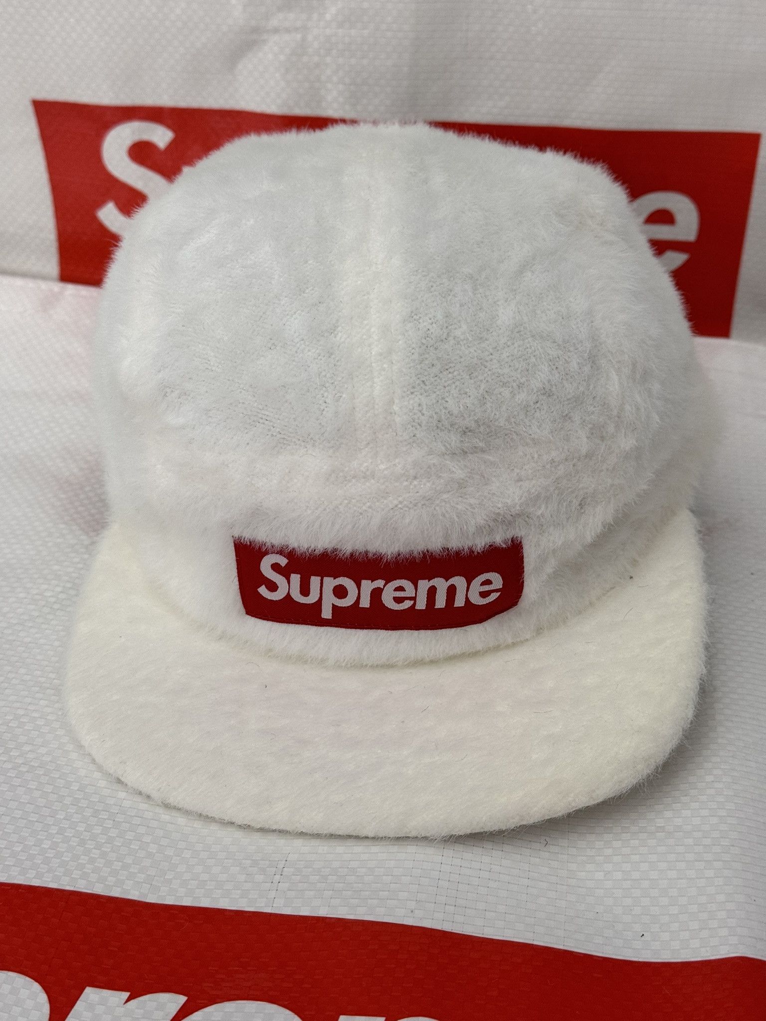 Supreme Supreme Faux Fur Camp Cap White fw 19 Size ONE SIZE - 6 Thumbnail