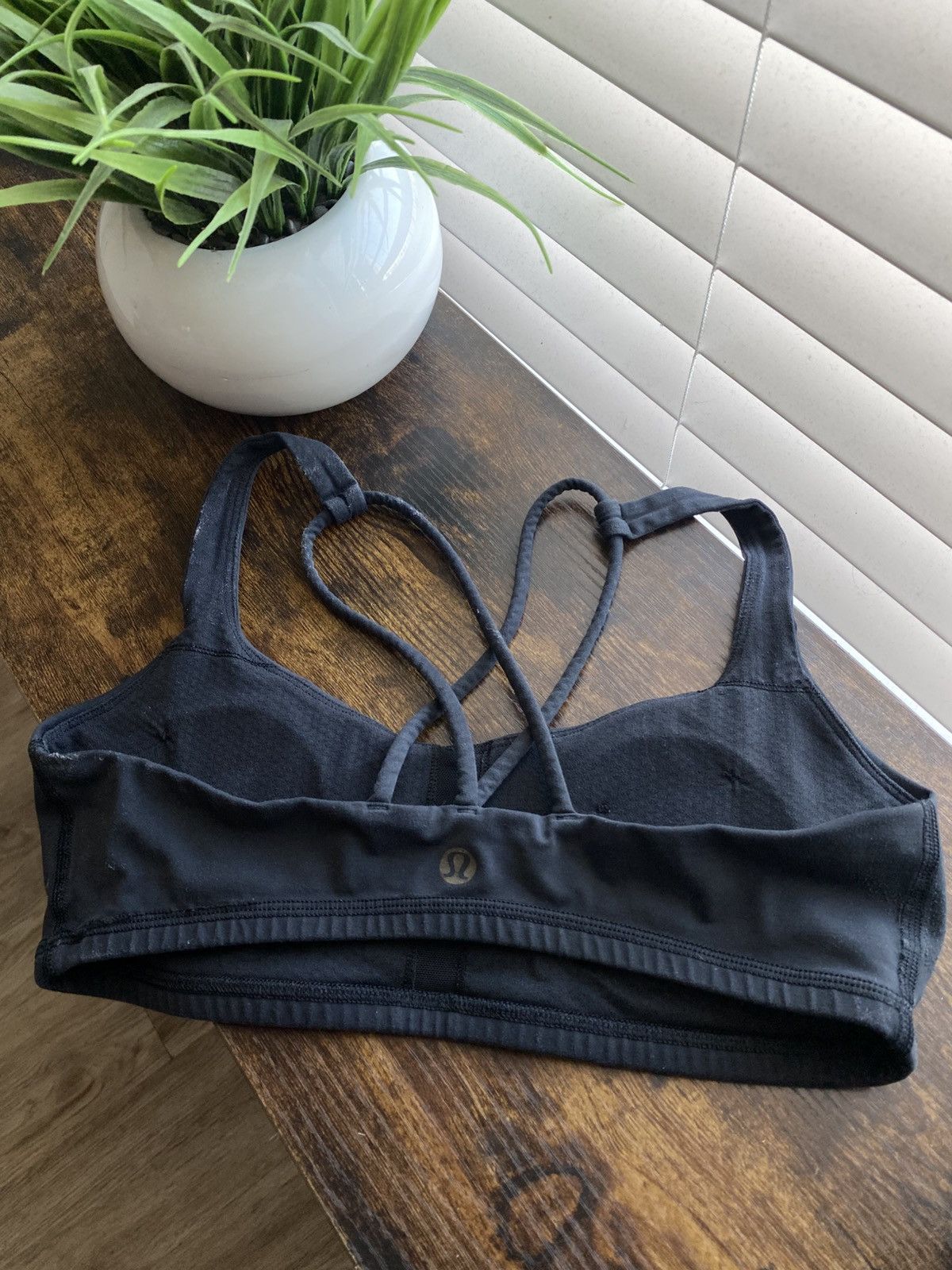 Lululemon Lululemon Black Strappy Sports Bra Top Size M / US 6-8 / IT 42-44 - 2 Thumbnail