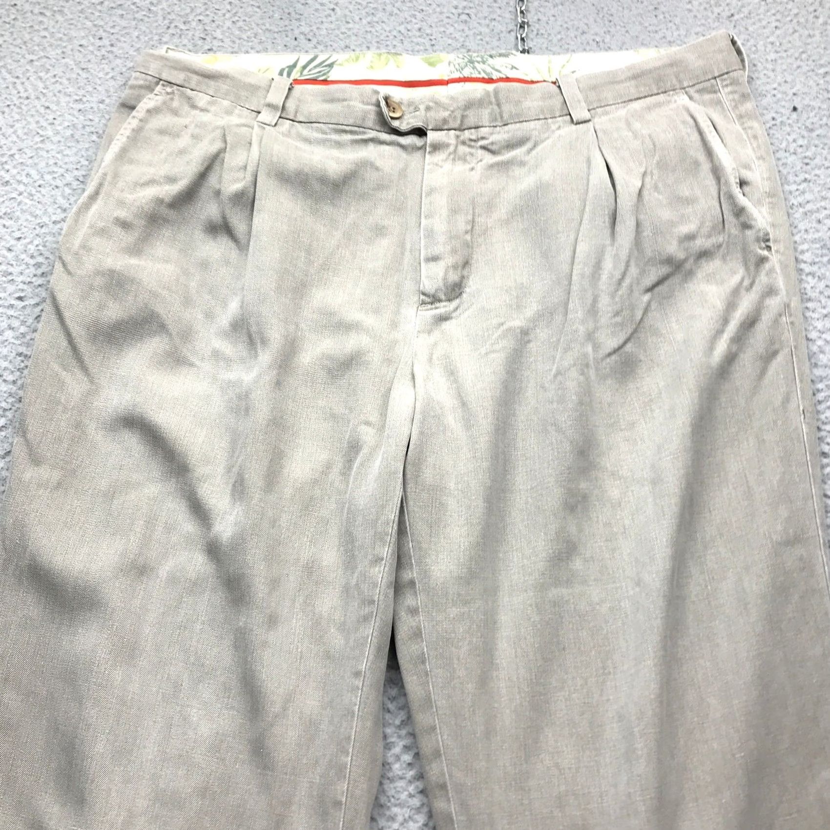Tommy Bahama Tommy Bahama Silk Cotton Tapered Twill Pants Mens 36x34 Pockets Pleated Tan Pants Mens Regular Tan 36 Inseam 27 Pockets Logo Casual Size US 36 / EU 52 - 7 Thumbnail