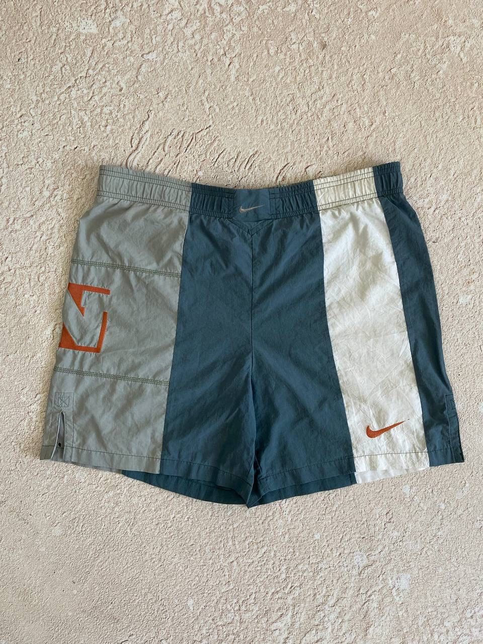 Nike × Vintage Nike vintage distressed 90s shorts Size US 30 / EU 46 - 1 Thumbnail
