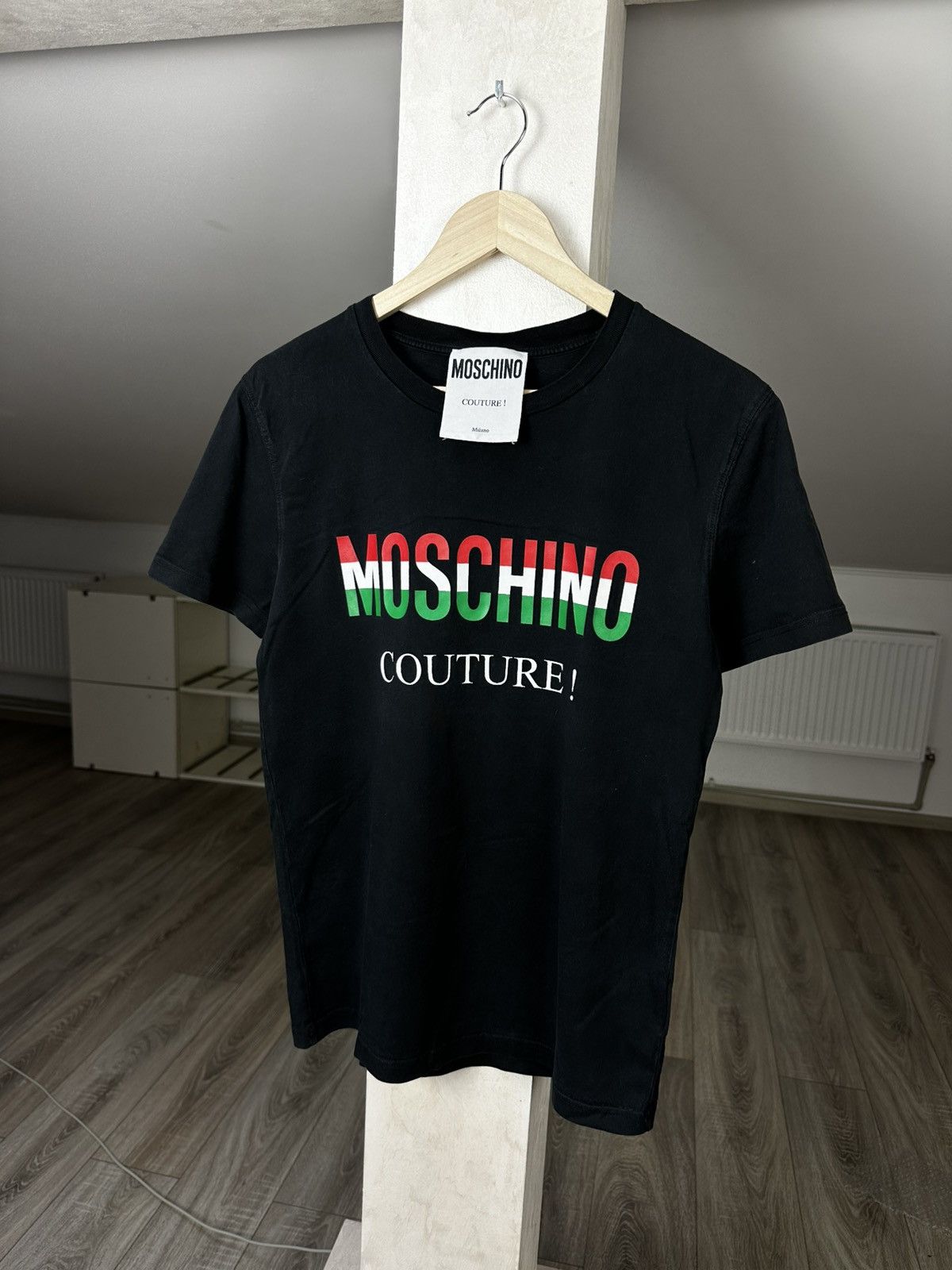 Designer Moschino Logo Black Luxury Tee Size US M / EU 48-50 / 2 - 1 Thumbnail
