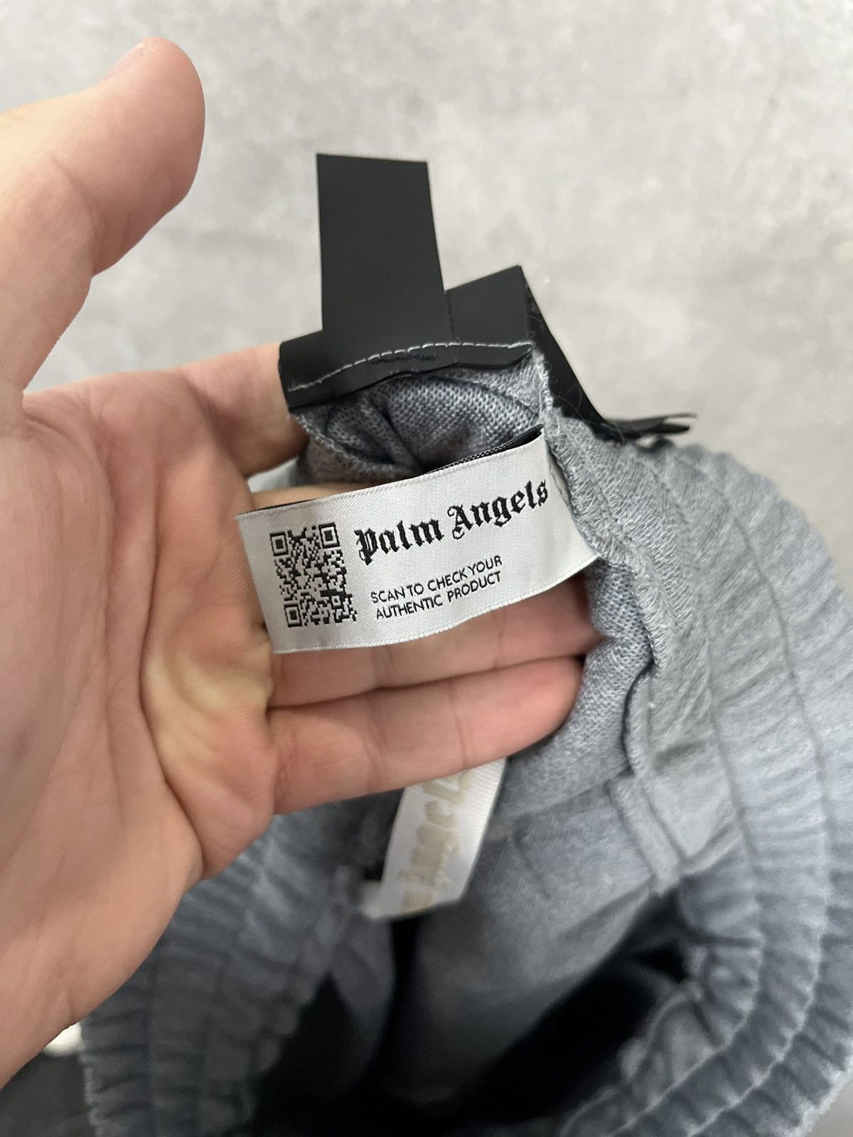 Palm Angels Palm Angels Sweatpants Size US 26 / EU 42 - 18 Thumbnail