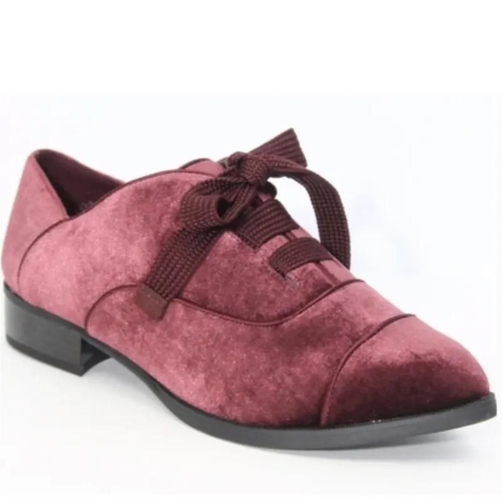 Nine West Nine West l NWOT Burgundy Velvet Oxfords Size 7.5 Size US 7.5 / IT 37.5 - 11 Thumbnail