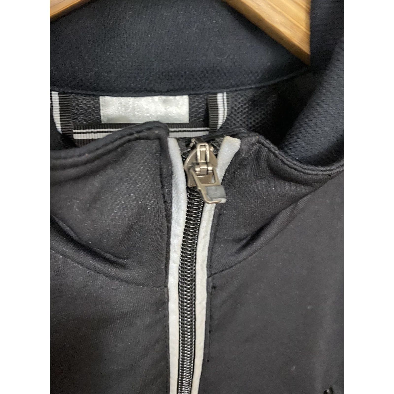 Nike Womens Small Nike Running Full Zip Jacket S Clima Fit Red Black Vented Track Jacket Compact Fit Size S / US 4 / IT 40 - 4 Thumbnail