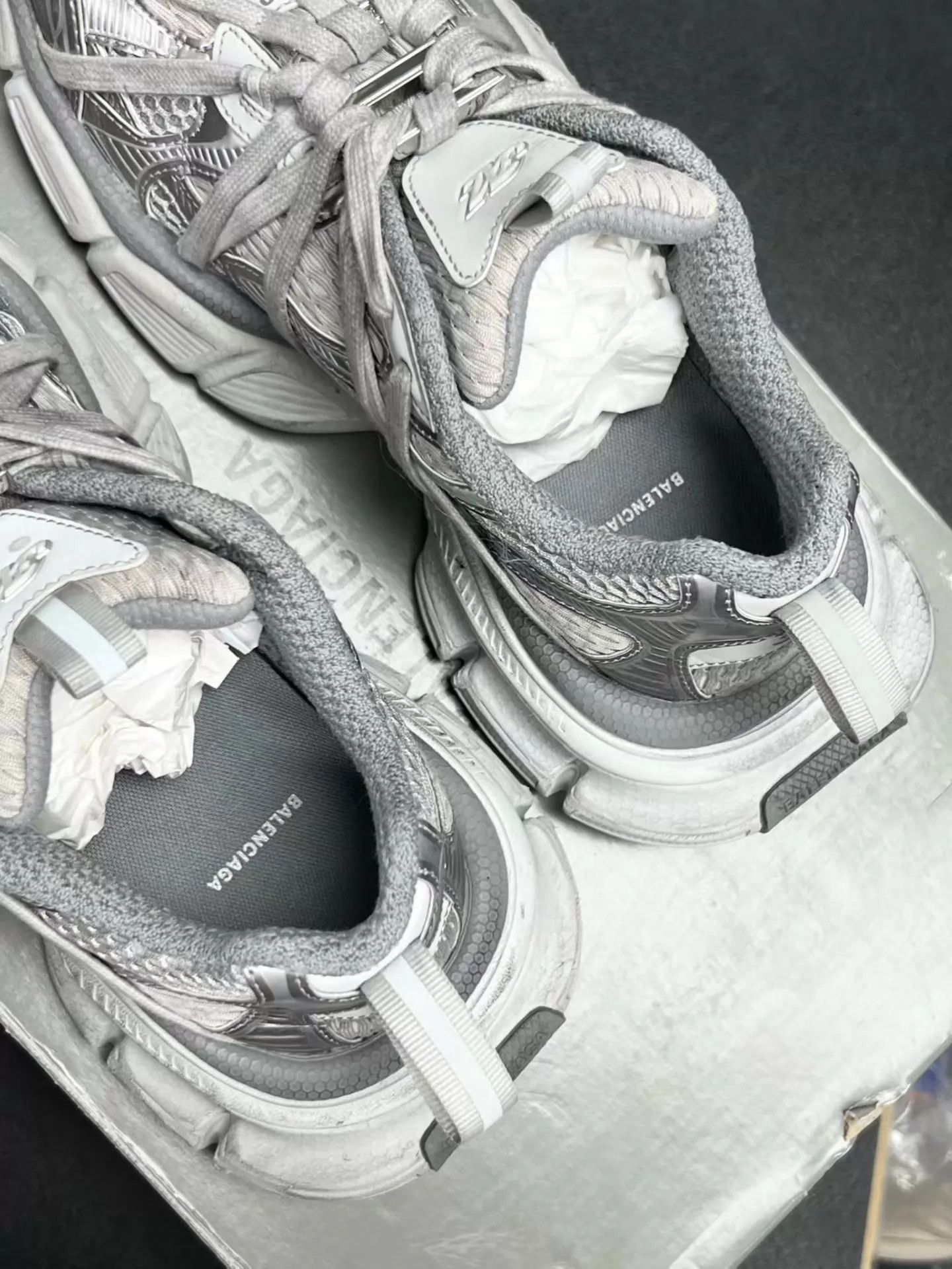 Balenciaga Balenciaga Gray lace-up 38 shoes Size US 7.5 / IT 37.5 - 4 Thumbnail