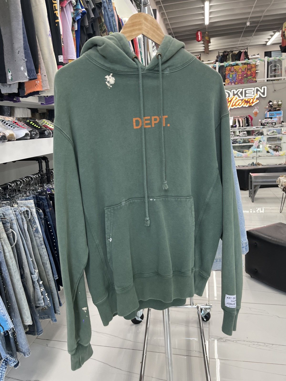 Gallery Dept. Gallery dept center logo hoodie Size US M / EU 48-50 / 2 - 1 Thumbnail