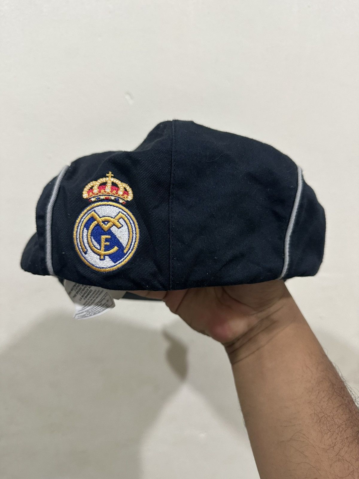 Adidas 90’s REAL MADRID Flat Hat Adidas Size Medium Size ONE SIZE - 2 Thumbnail