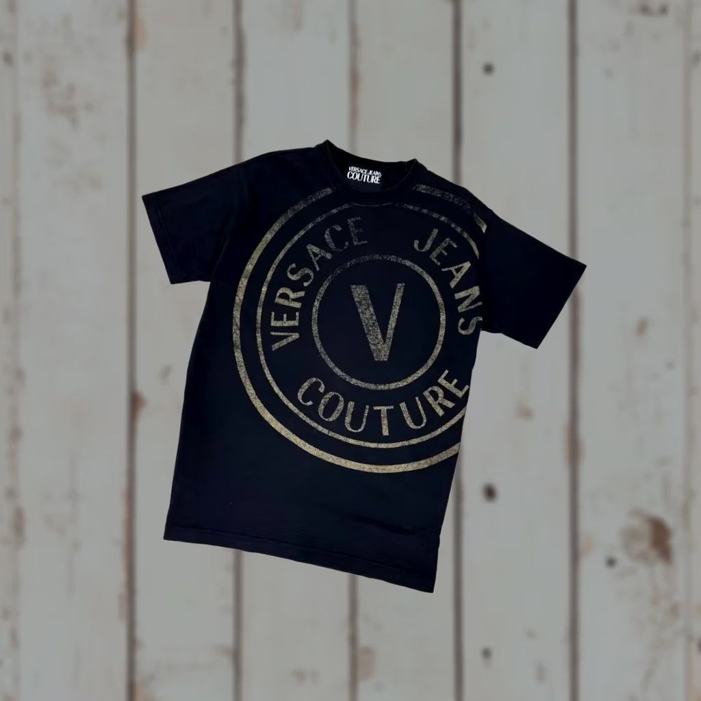 Versace Jeans Couture VINTAGE Versace Jeans Couture T Shirt Big Logo Men Size S Black Size US S / EU 44-46 / 1 - 1 Thumbnail