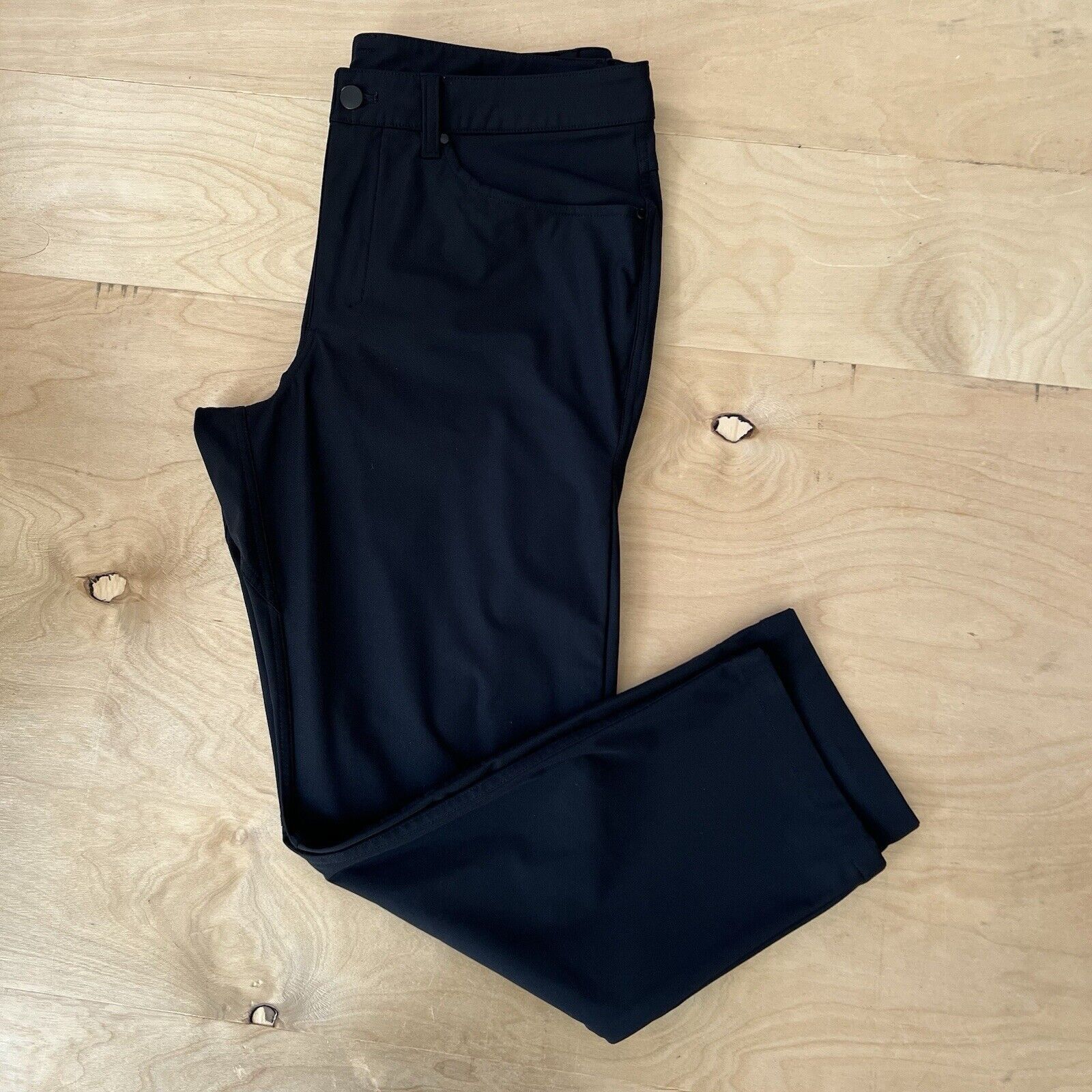 Lululemon Lululemon ABC Pants 34 Black Athleisure Casual Workwear Size US 34 / EU 50 - 9 Thumbnail