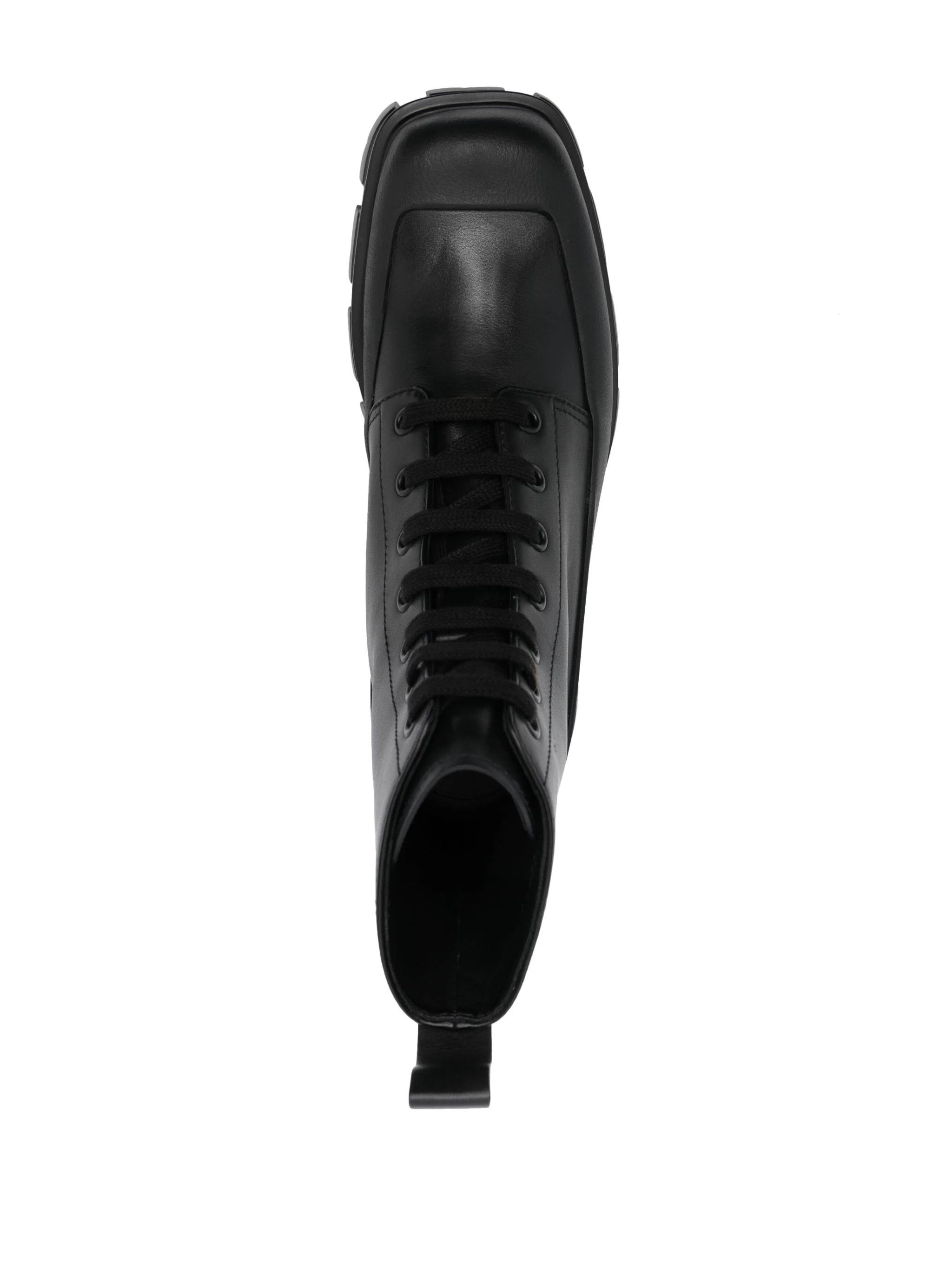 o1la1rc1a0724 Size: 12 US / 2TG207 Boots in Black