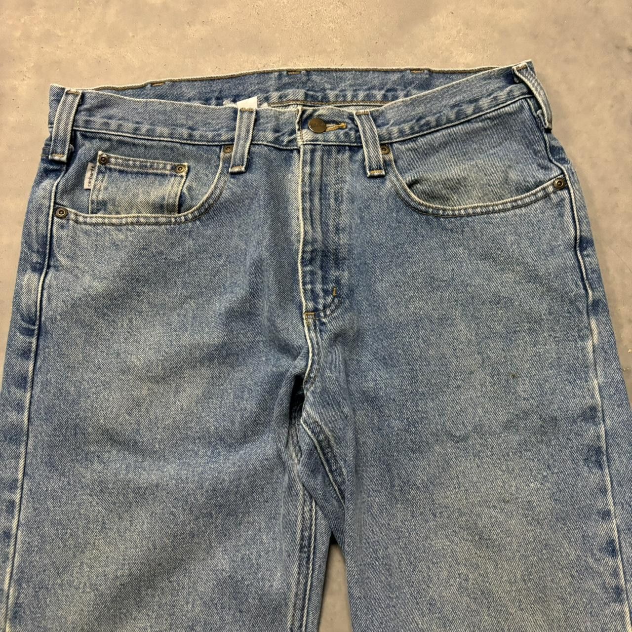 Carhartt × Vintage Crazy Vintage Y2K/2000s Medium Wash Carhartt Workwear Essential Denim Jeans! Size US 35 - 5 Thumbnail