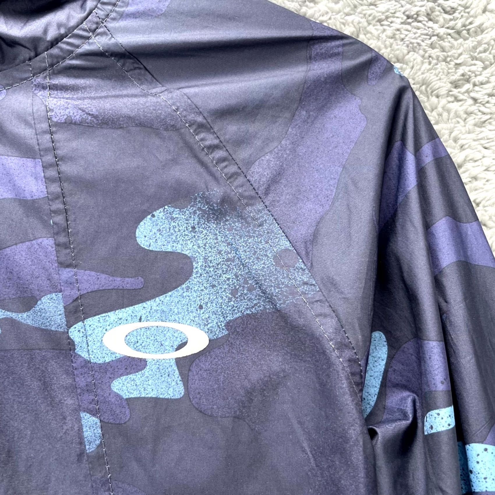 Oakley VINTAGE Oakley Jacket Mens Medium Blue Camo Windbreaker Hooded Full Zip Short Coat Cold Weather Outdoor Coat Mens Size US M / EU 48-50 / 2 - 3 Thumbnail